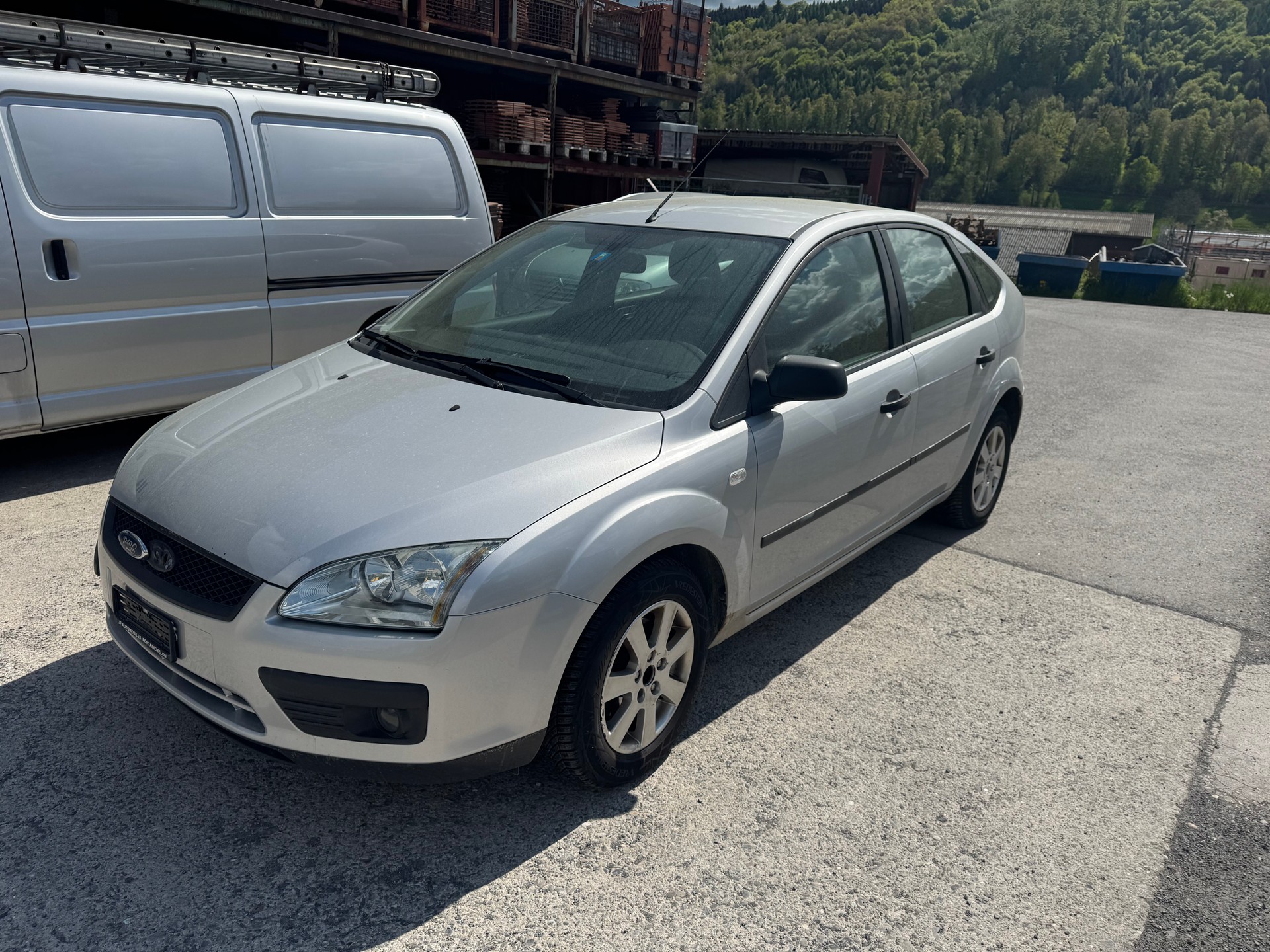 FORD Focus 1.6i VCT Carving-image-1