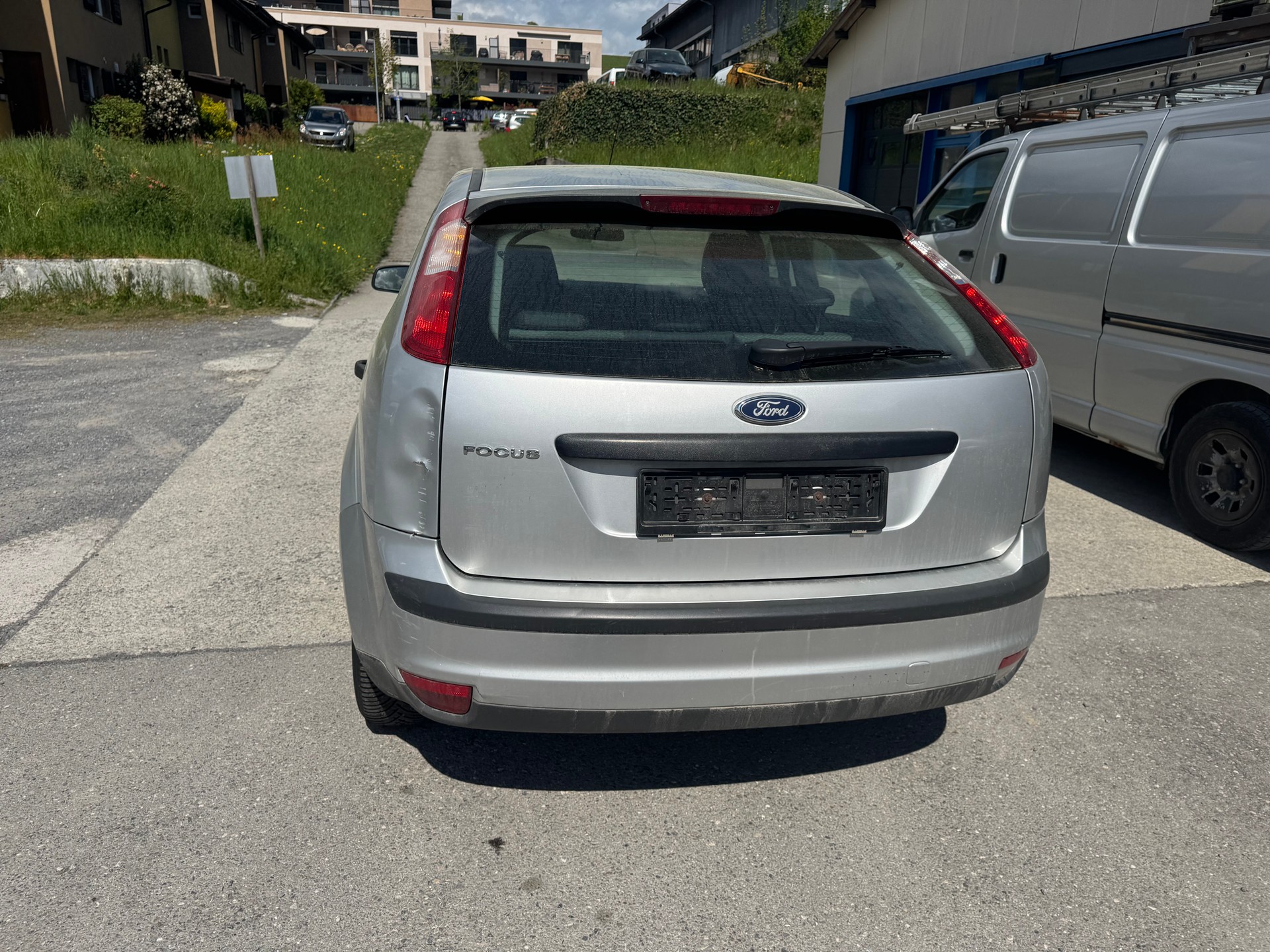 FORD Focus 1.6i VCT Carving-image-3