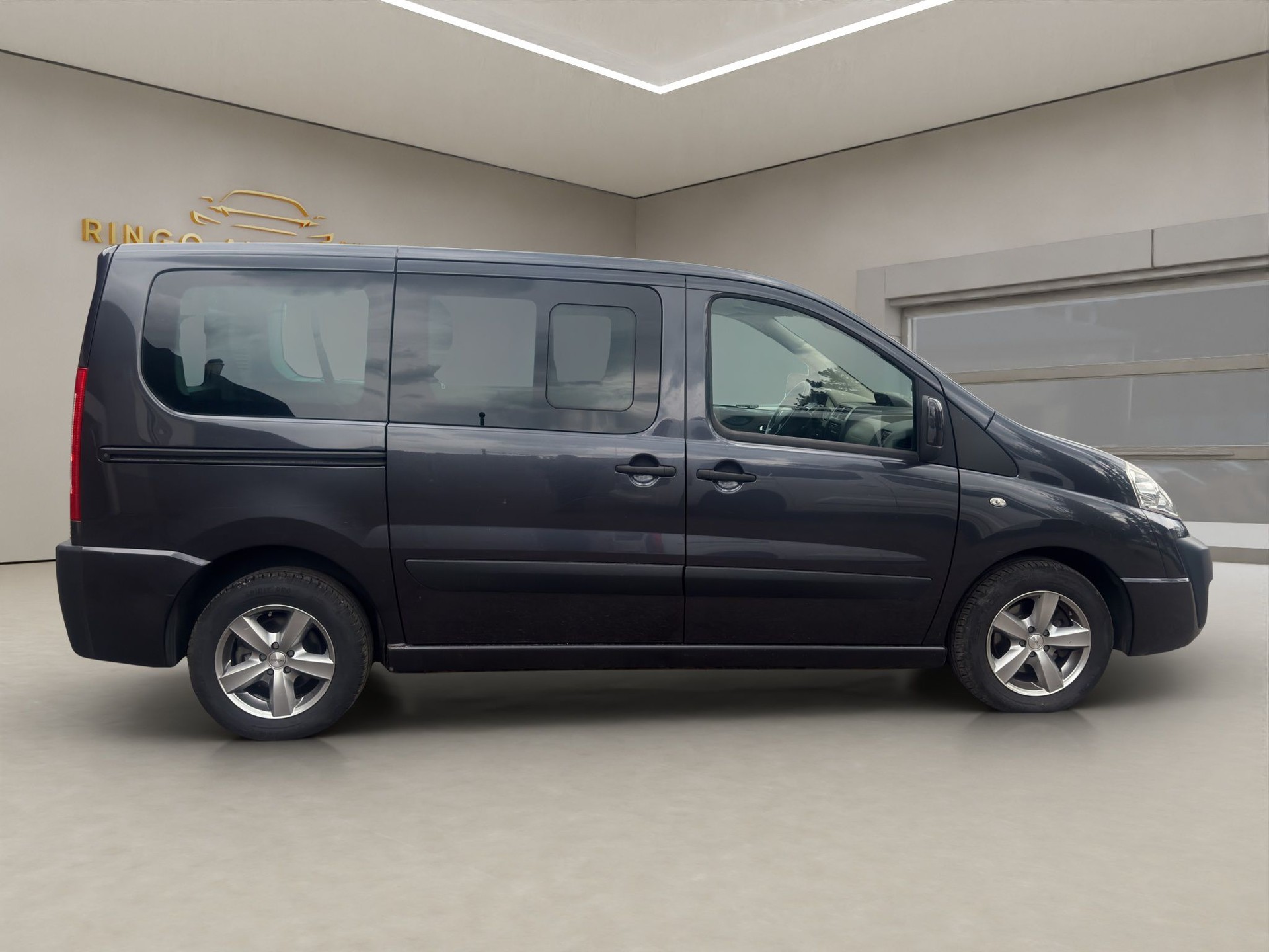 PEUGEOT Expert Tepee 2.0 HDi Confort L1-image-7