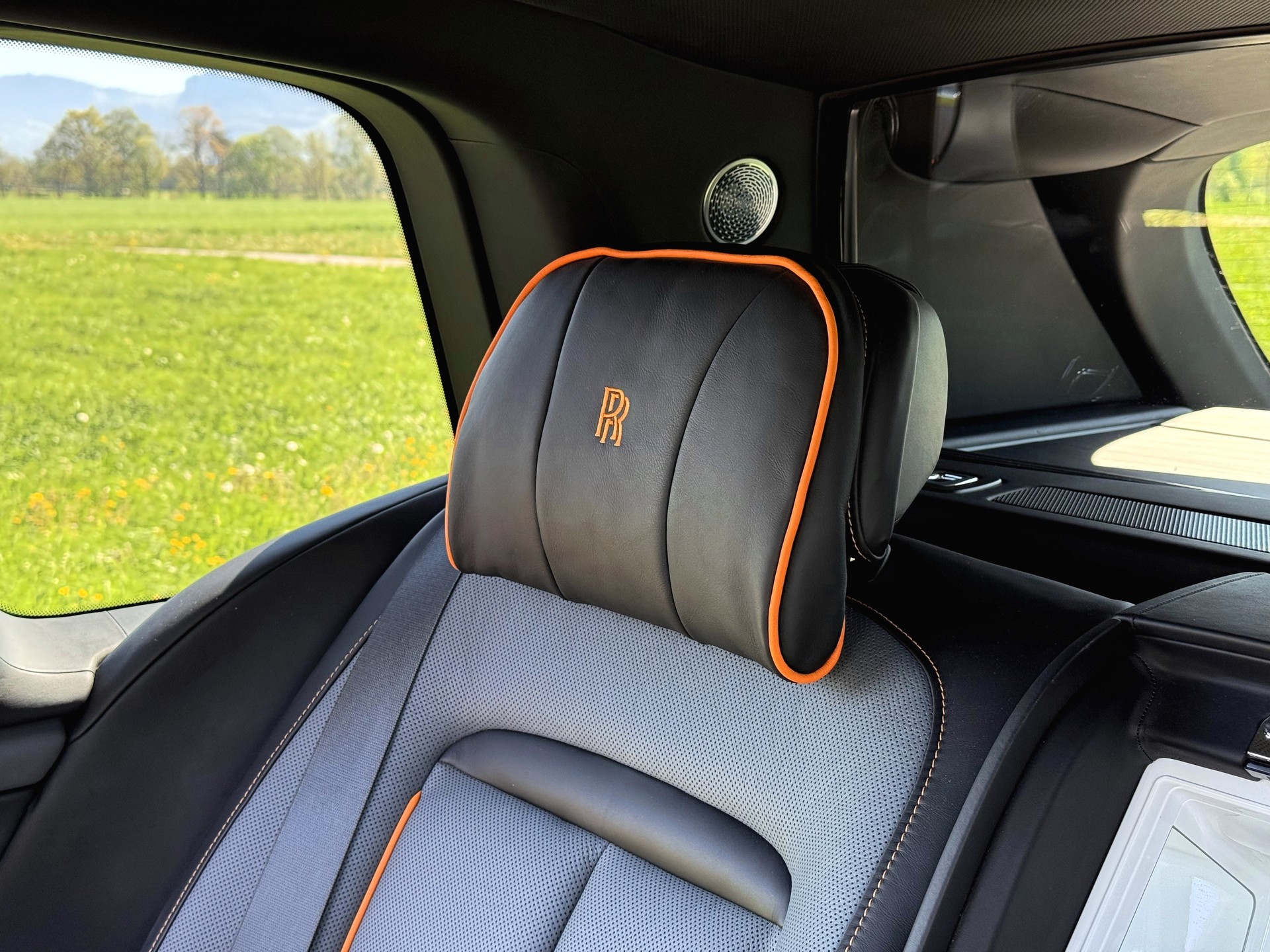 ROLLS-ROYCE Cullinan 6.7 V12-image-8