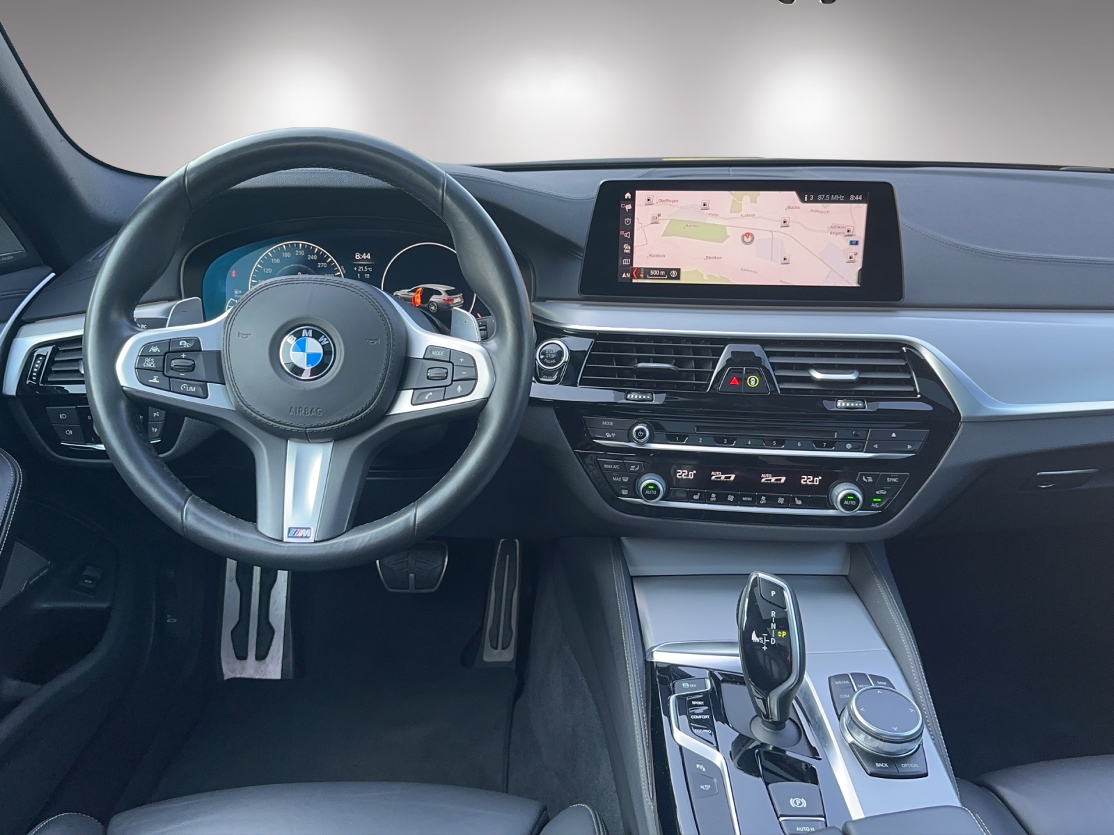 BMW 540d xDrive Touring Steptronic-image-8