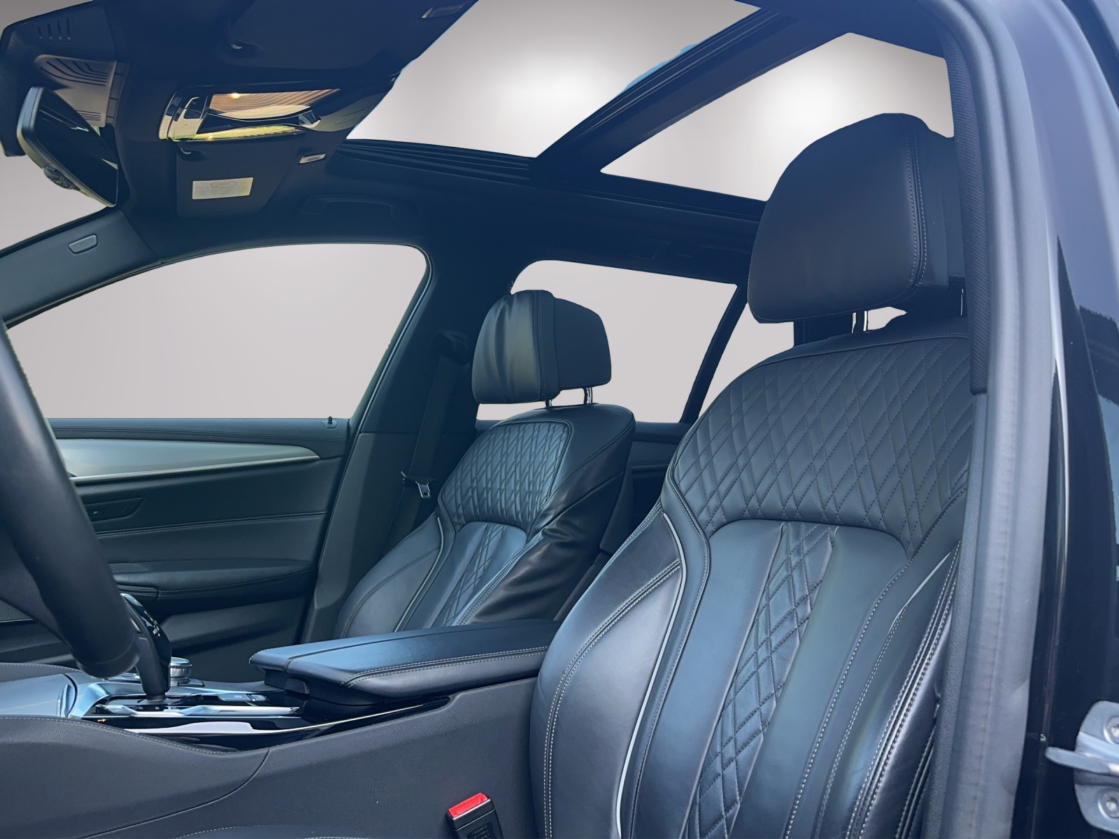 BMW 540d xDrive Touring Steptronic-image-9