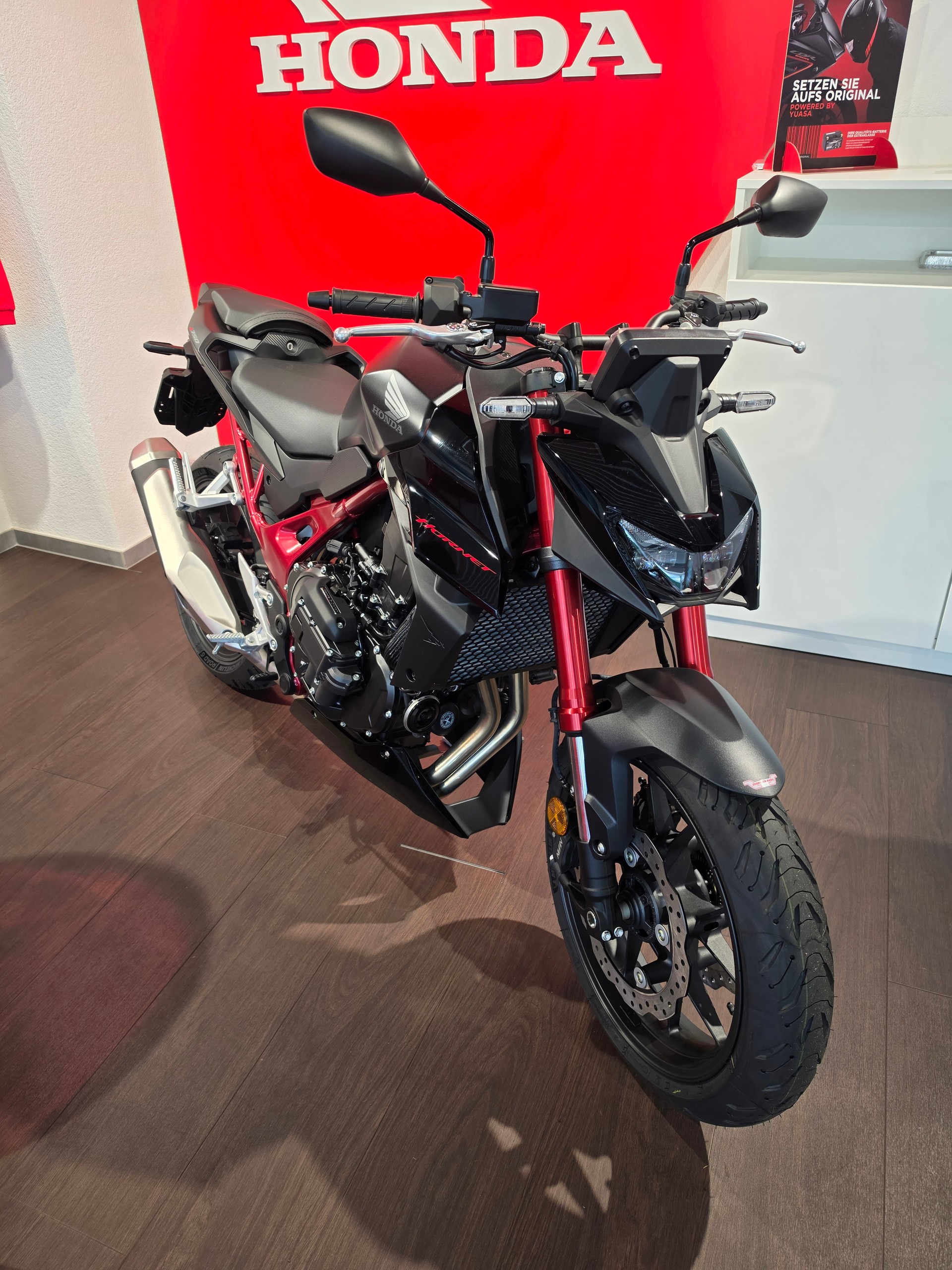 HONDA CB 750 Hornet E-clutch-image-0