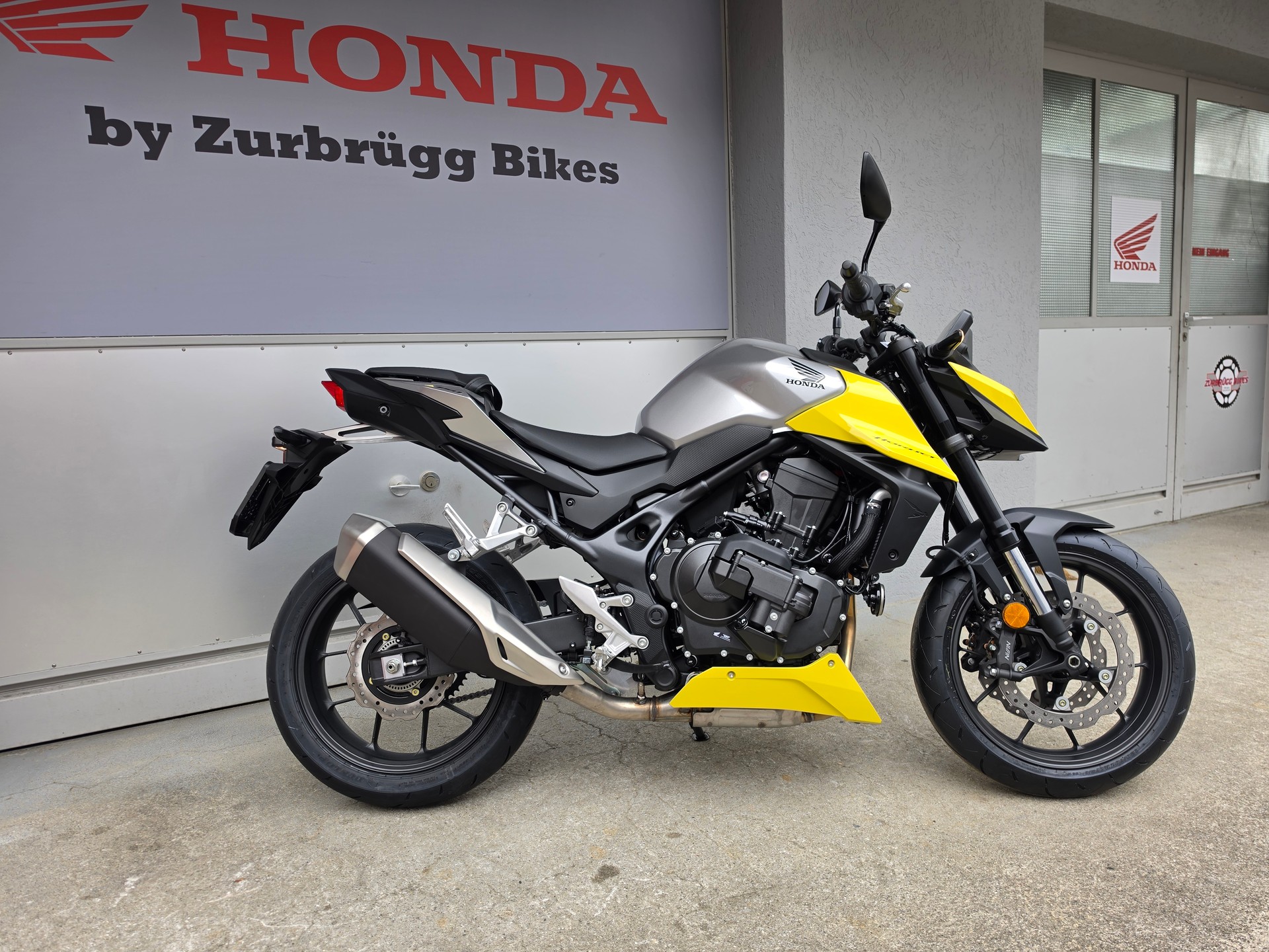 HONDA CB 750 Hornet E-clutch-image-1