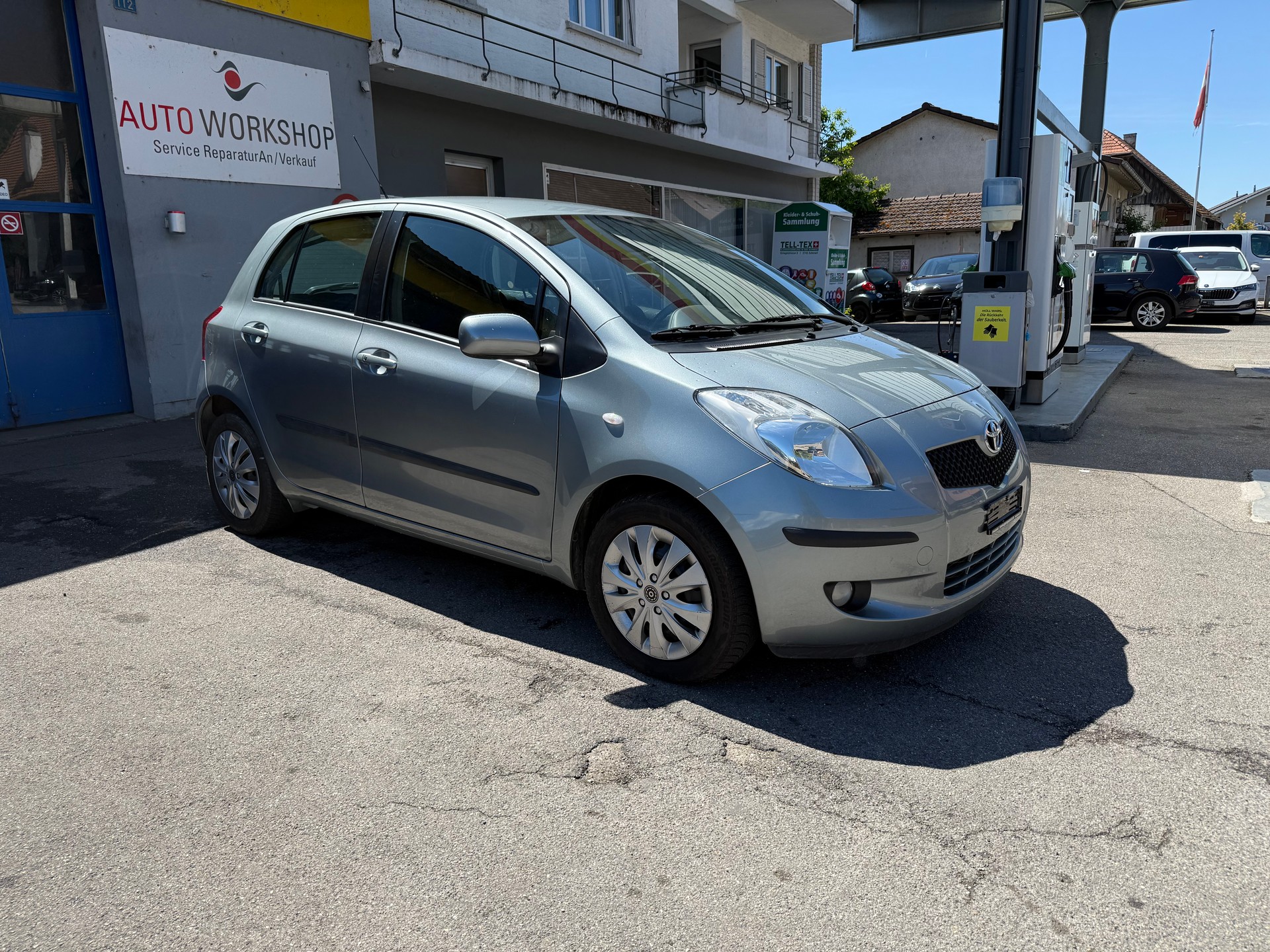 TOYOTA Yaris 1.3 Linea Luna