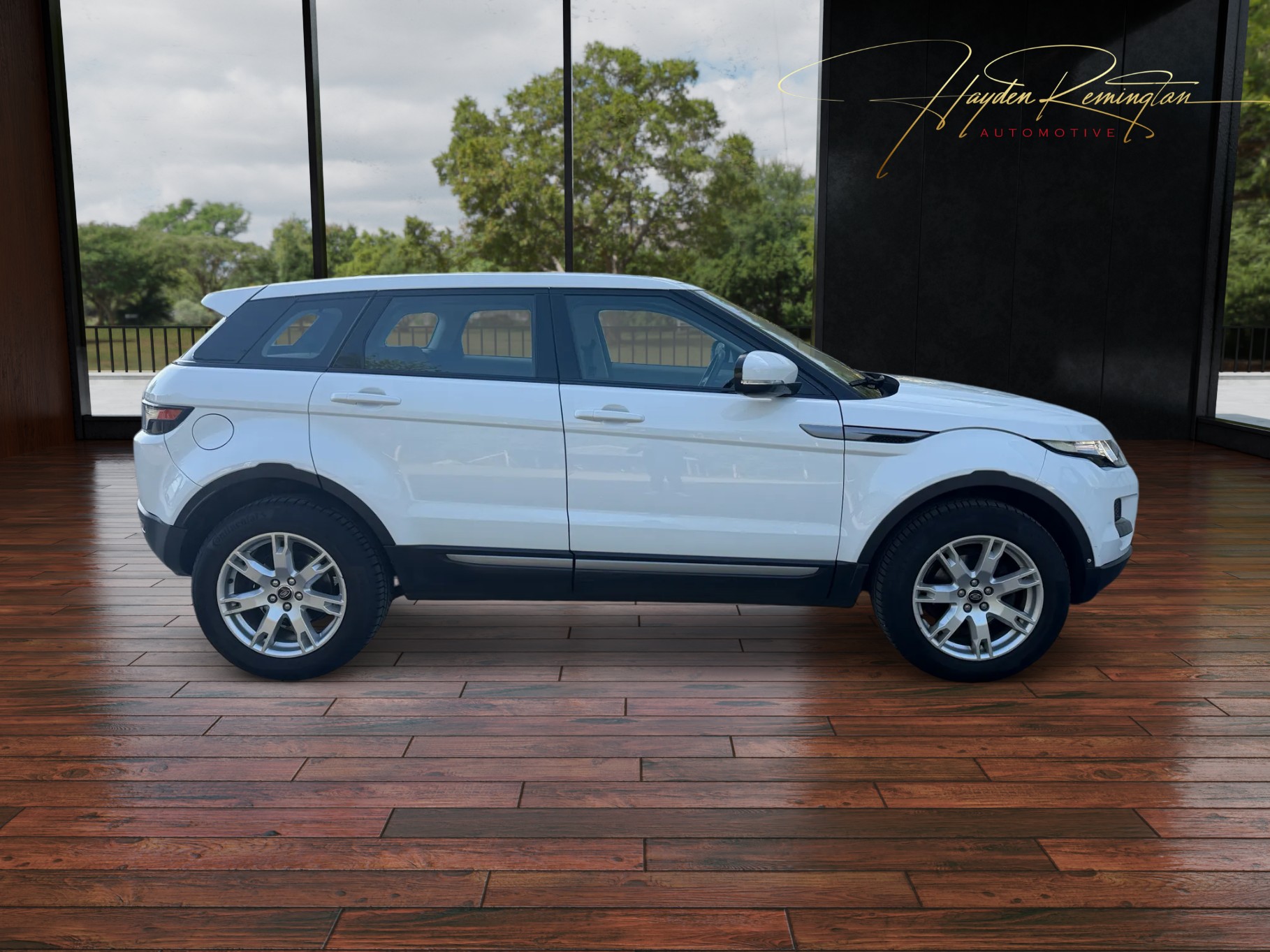 LAND ROVER Range Rover Evoque 2.2 SD4 Pure-image-2