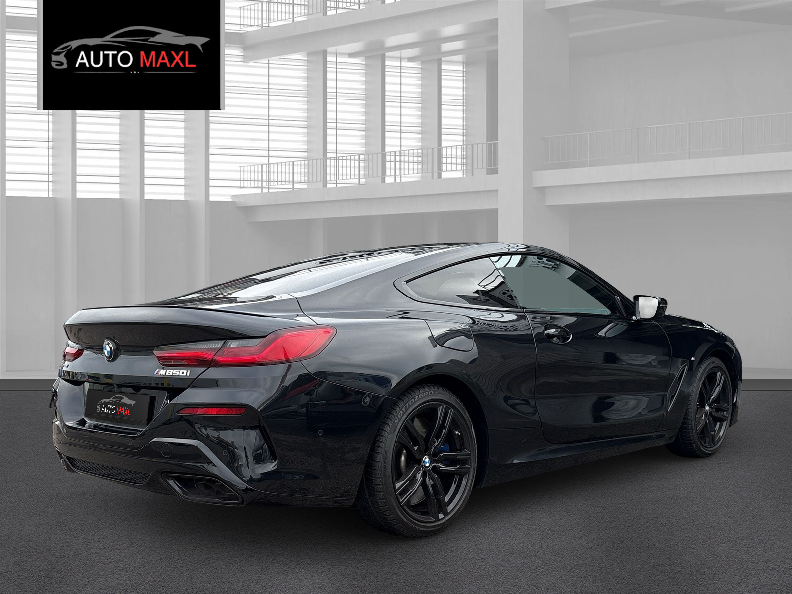 BMW M850i xDrive Steptronic-showroom-element-2