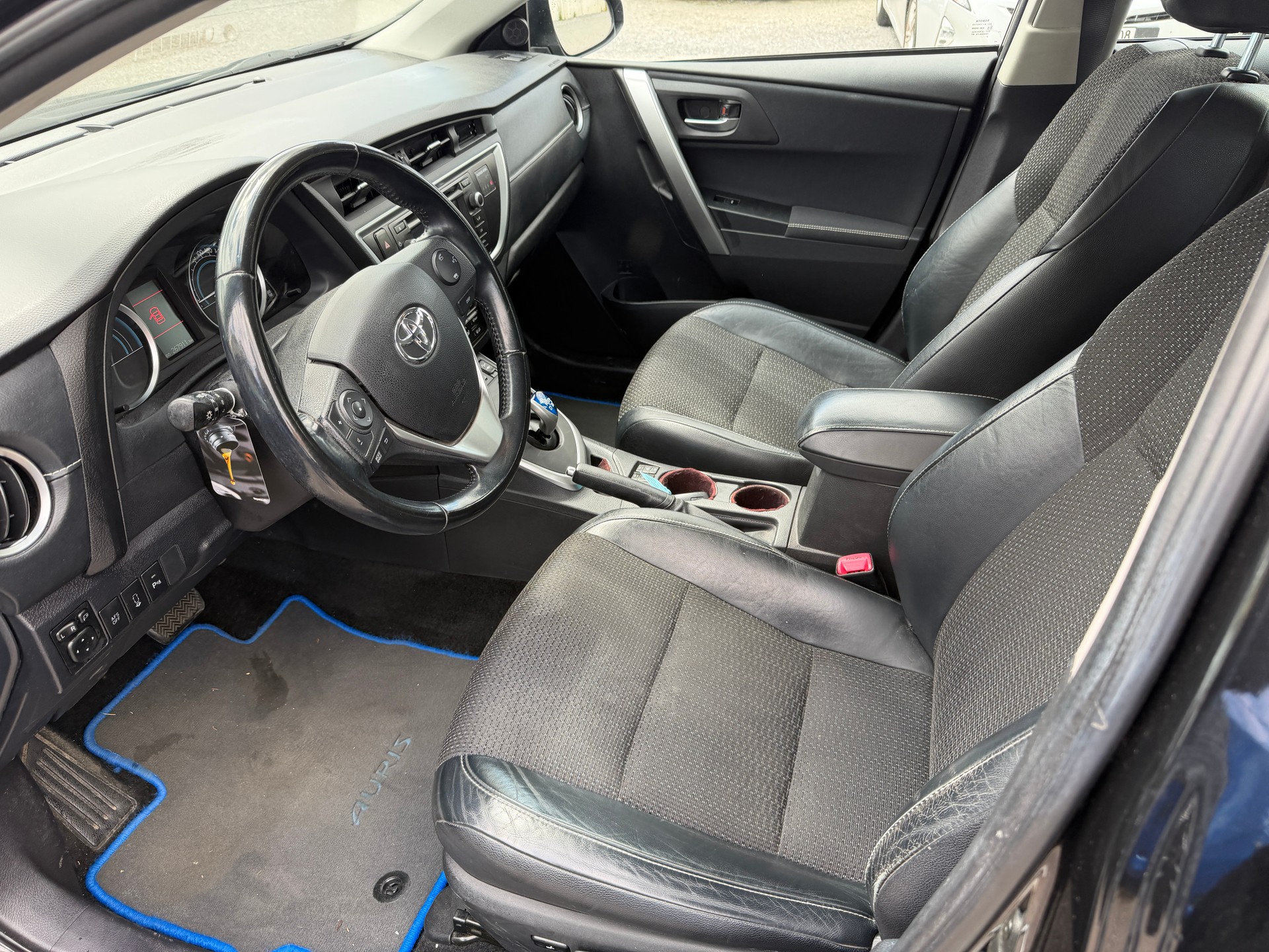 TOYOTA Auris Touring Sports 1.8 16V HSD Linea Sol-image-5