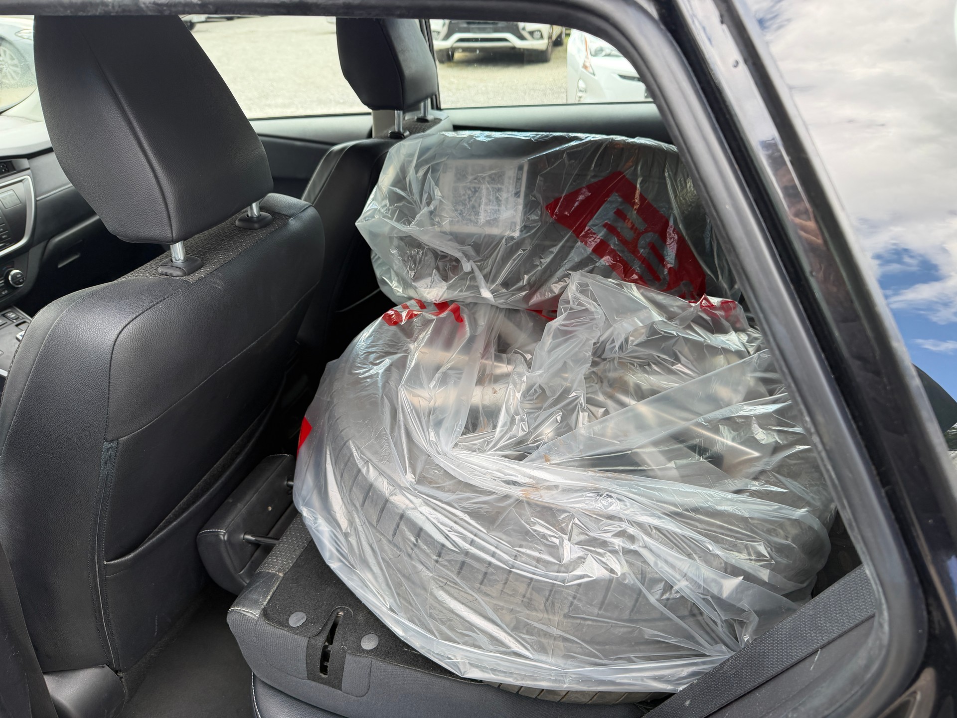 TOYOTA Auris Touring Sports 1.8 16V HSD Linea Sol-image-8