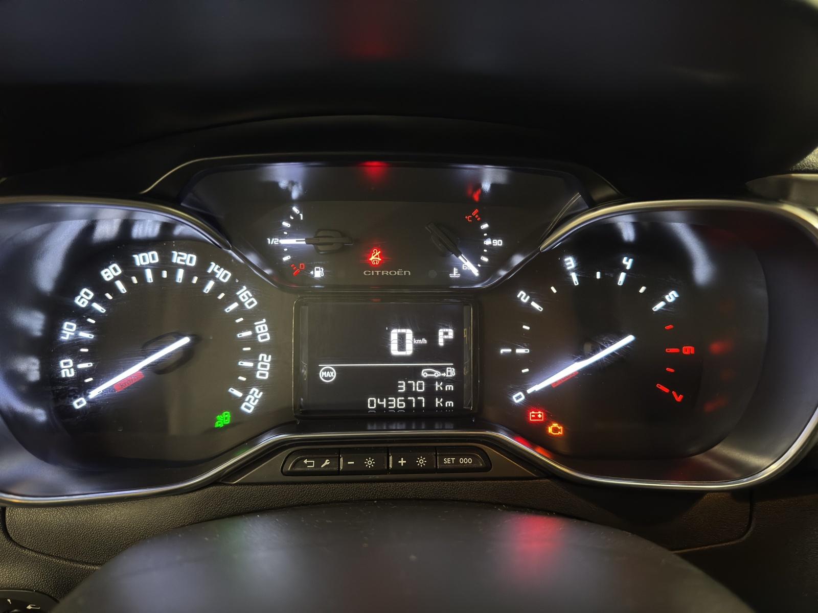 CITROEN C3 1.2 PureTech Shine-image-7