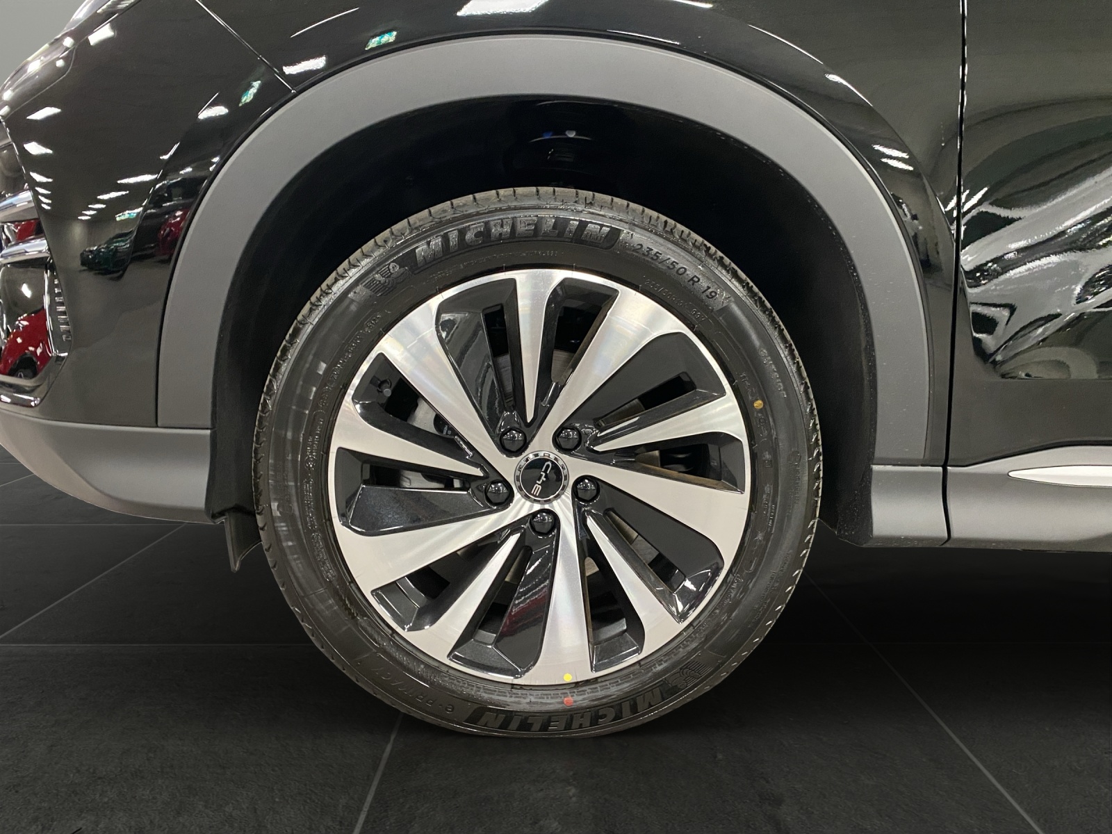BYD Seal U DM-i Design AWD-image-9