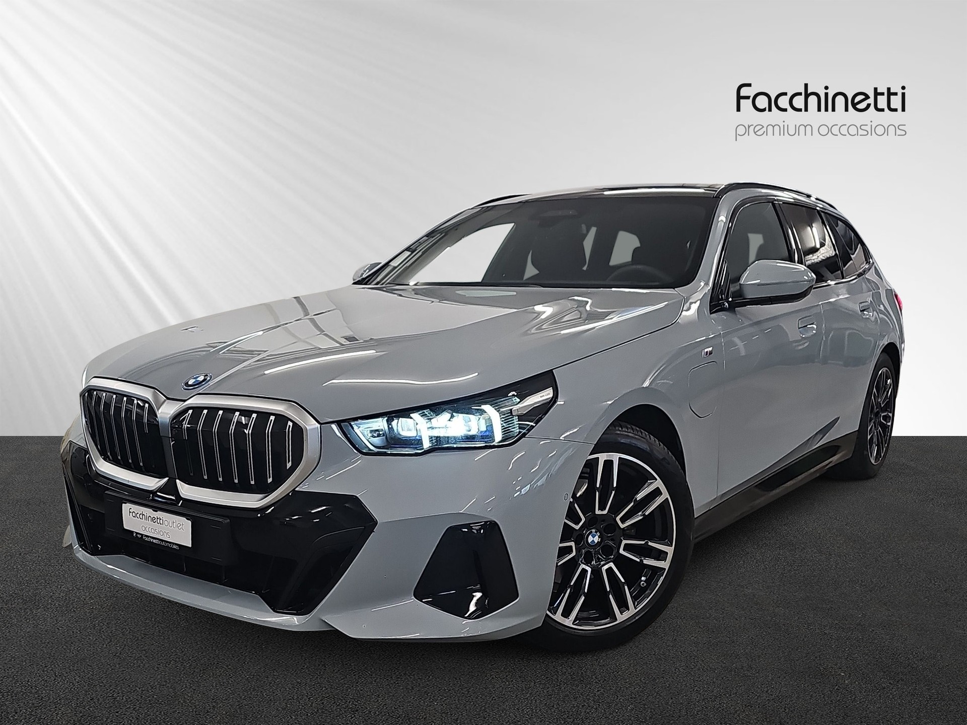 BMW 530e xDrive Touring M Sport Steptronic