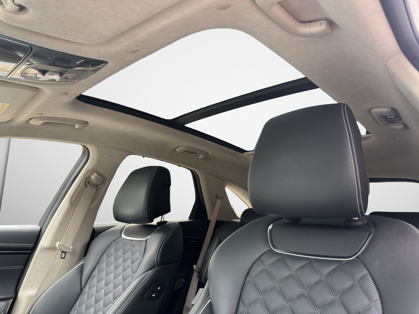 GENESIS GV70 Dual Motor Sport AWD-image-13