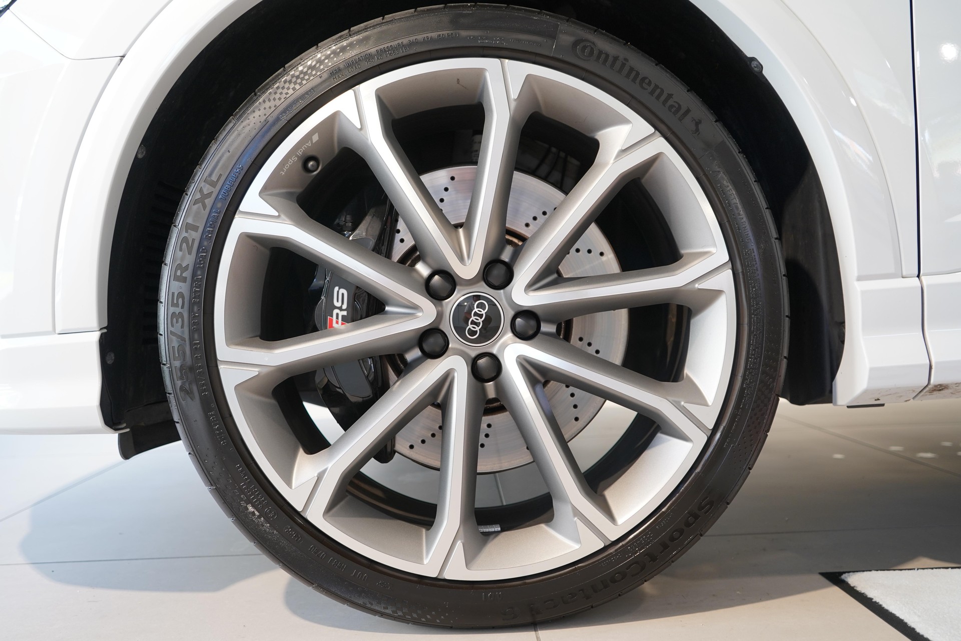 AUDI RS Q3 Sportback 2.5 TFSI quattro S-Tronic-image-28