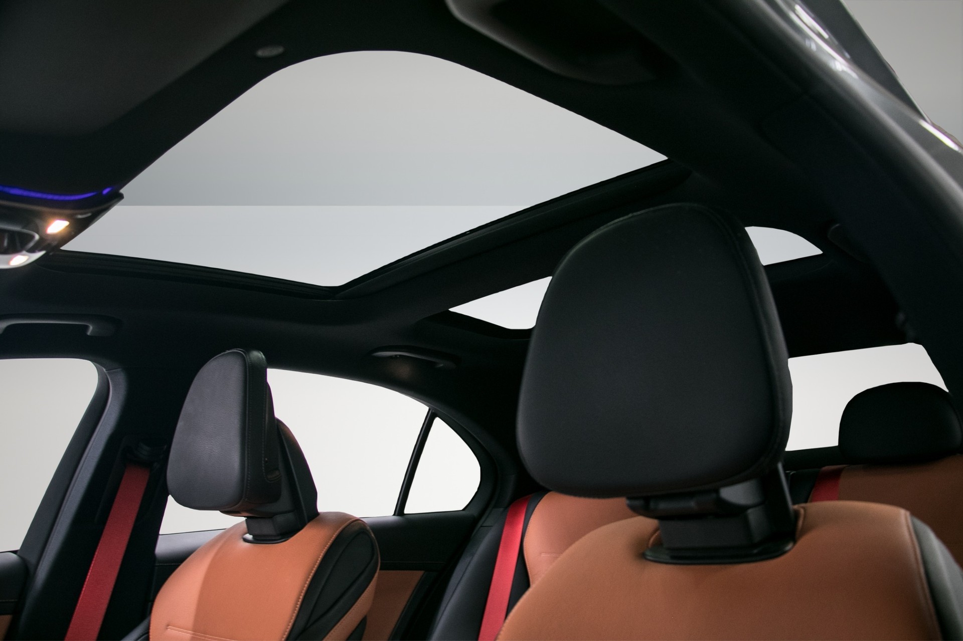 MERCEDES-BENZ C 43 AMG 4Matic-image-14