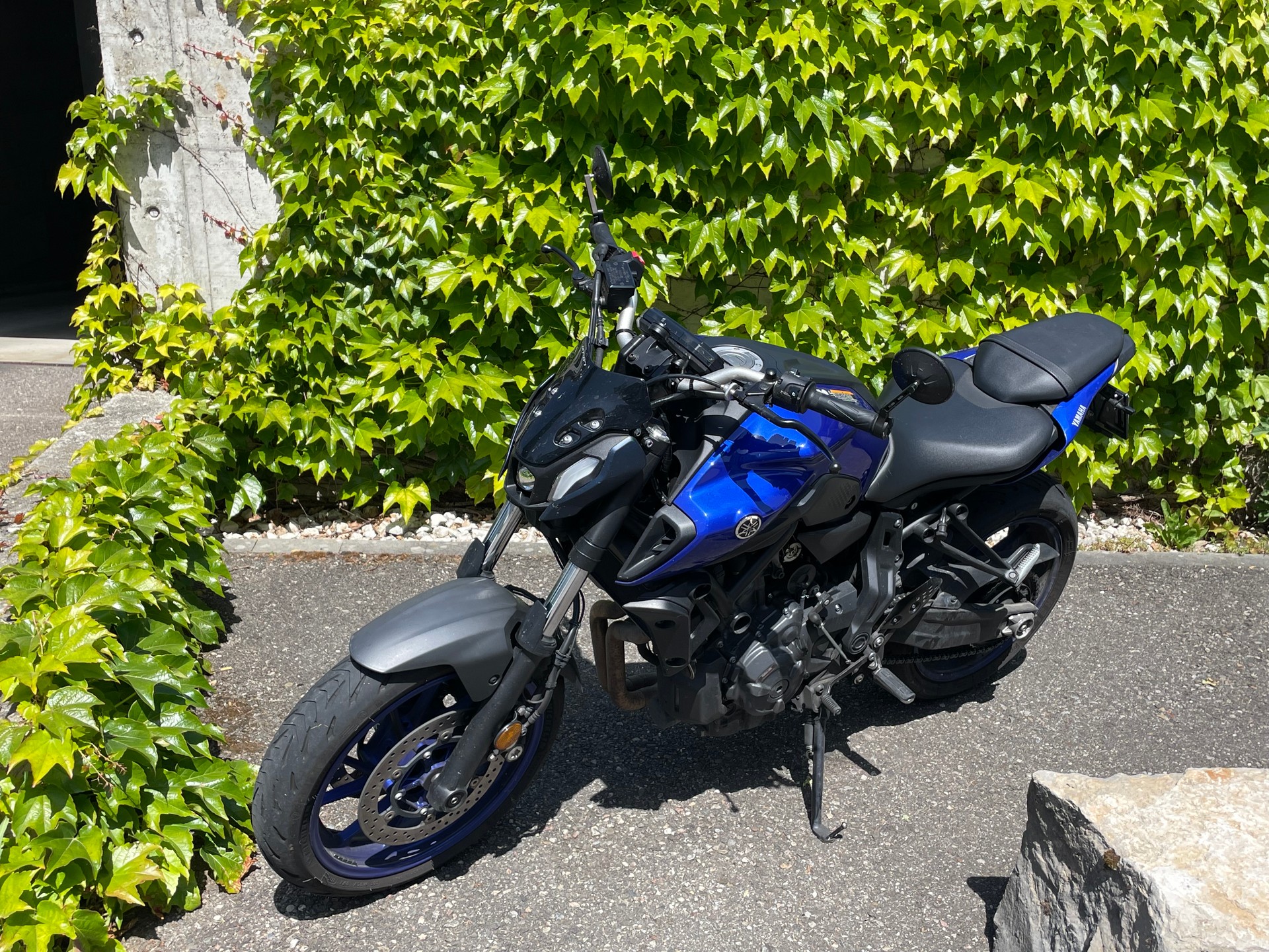 YAMAHA MT-07-image-3