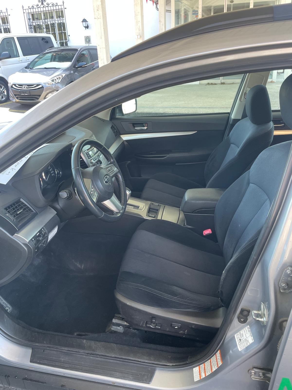 SUBARU Outback 2.5i Limited AWD Lineartronic-image-10