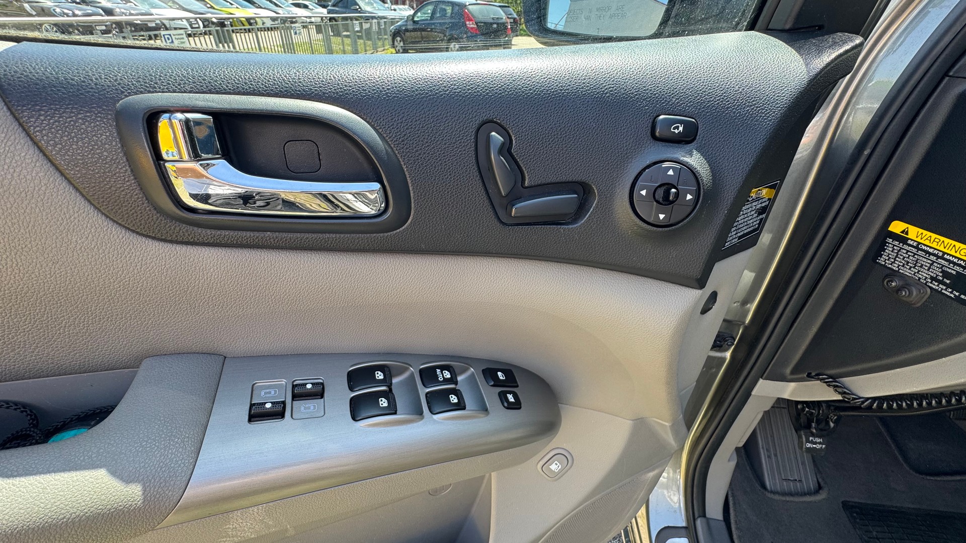 KIA Carnival 2.2 CRDi Style Automatic-image-8