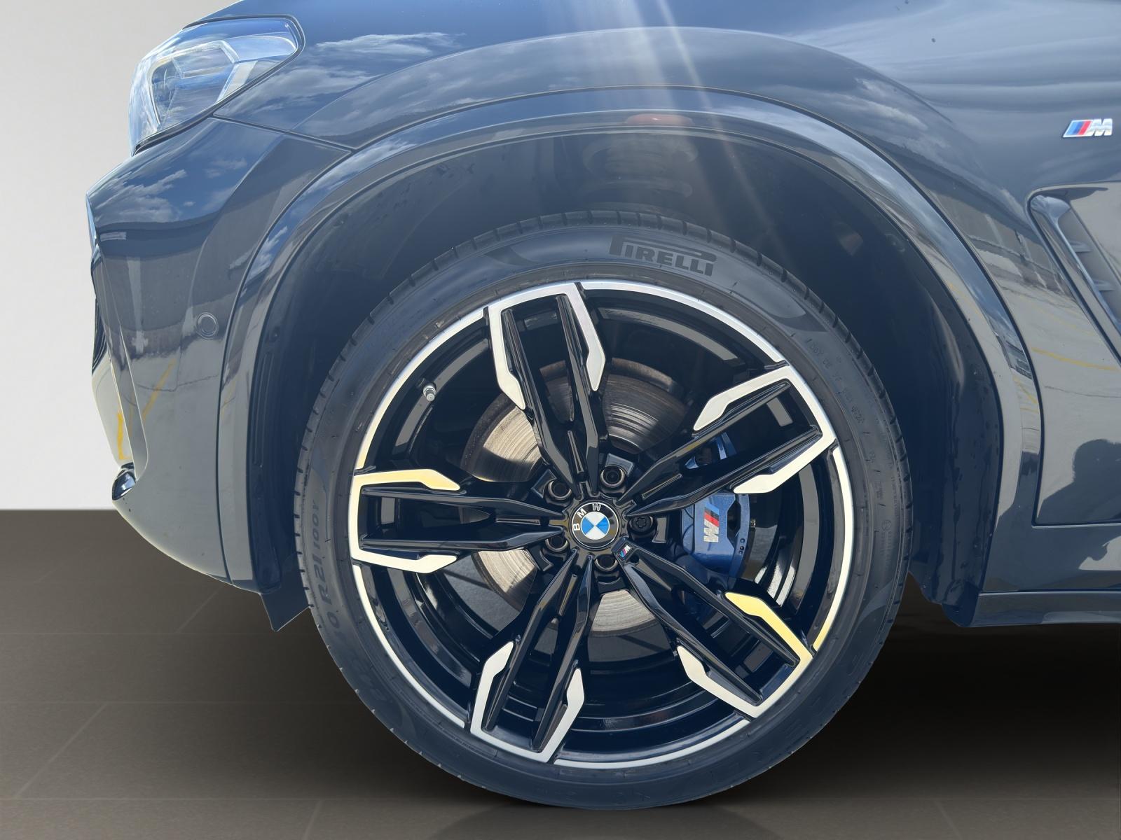 BMW X4 M40d-showroom-element-3