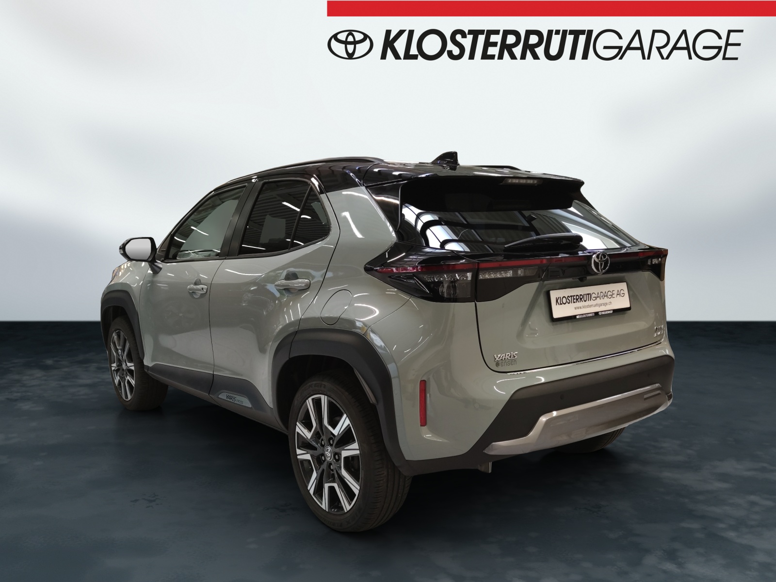 TOYOTA Yaris Cross 1.5 VVT-i HSD Premiere Edition AWD-i-showroom-element-3