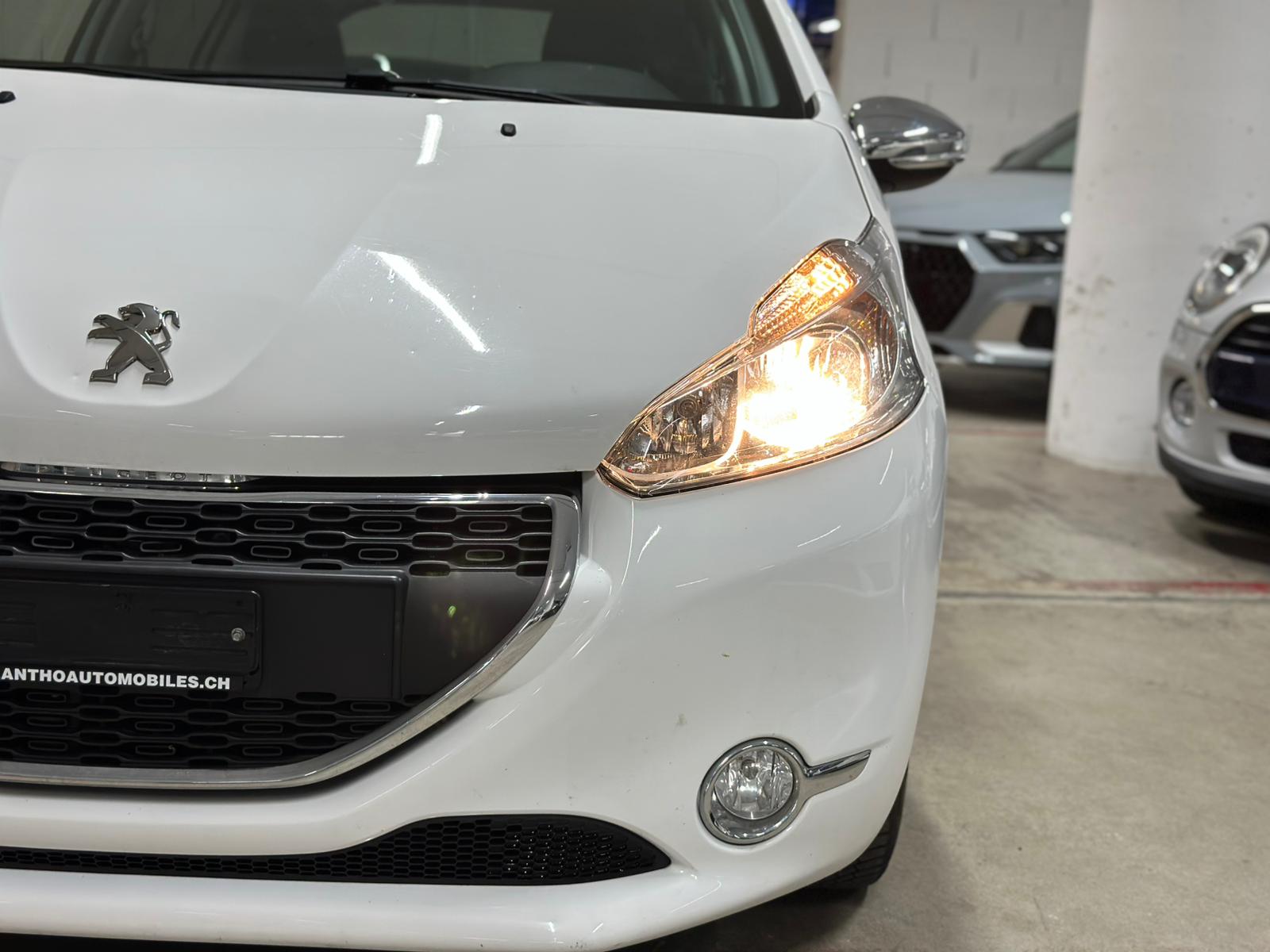 PEUGEOT 208 1.2 VTI Access-image-6