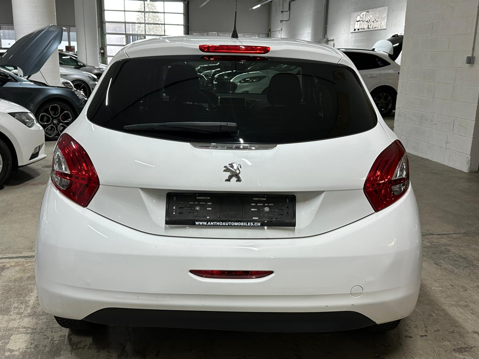 PEUGEOT 208 1.2 VTI Access-image-5