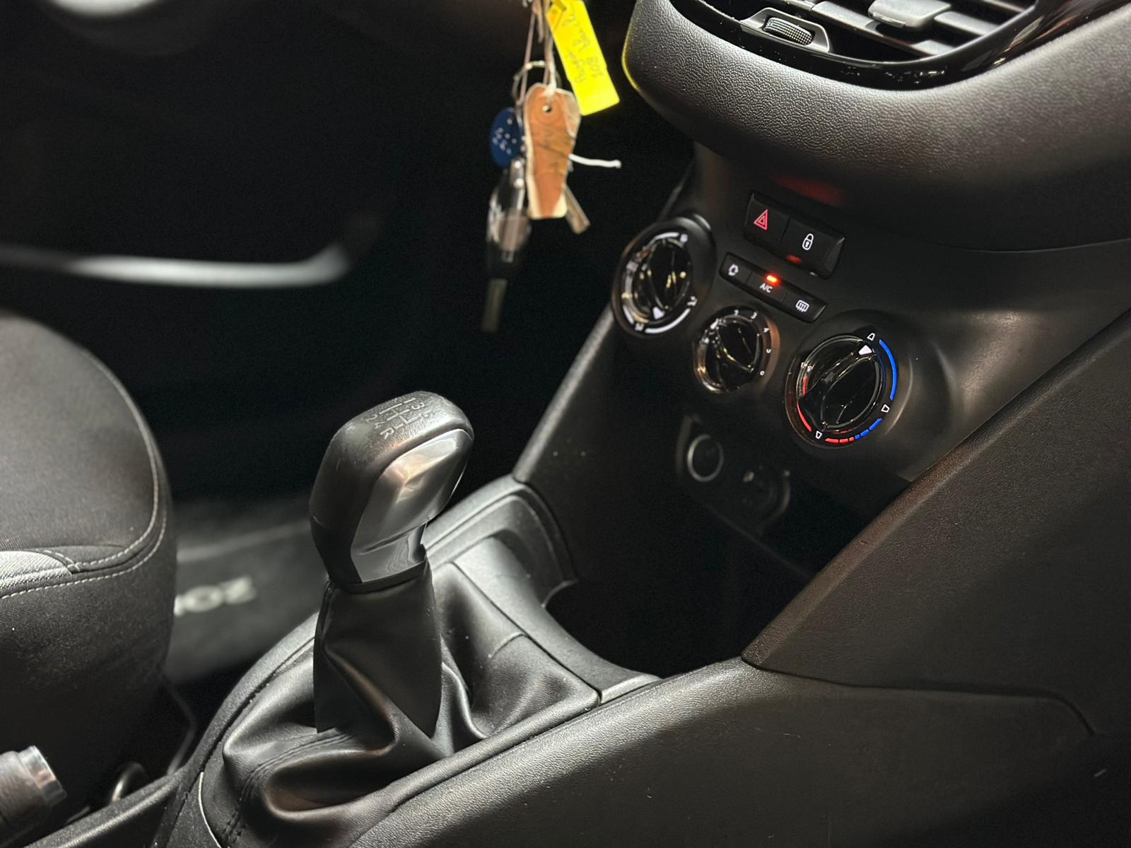 PEUGEOT 208 1.2 VTI Access-image-13