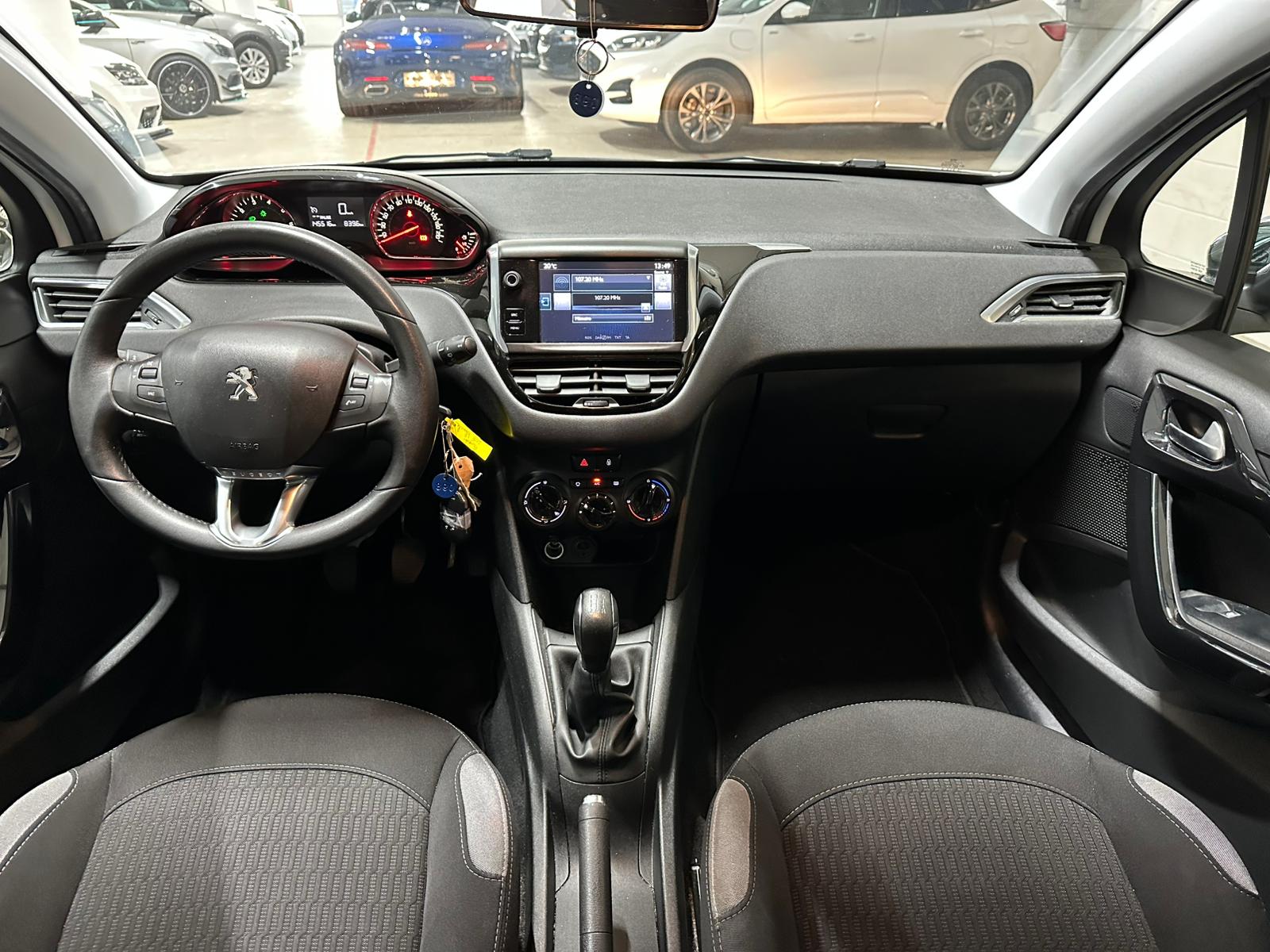 PEUGEOT 208 1.2 VTI Access-image-9