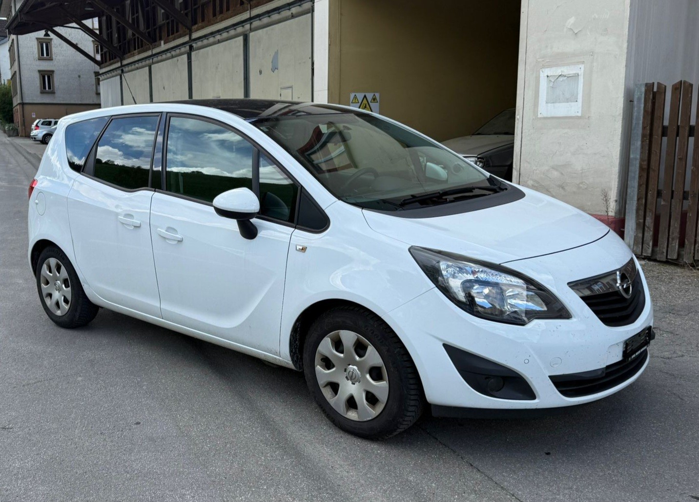 OPEL Meriva 1.4 Turbo Cosmo-image-4