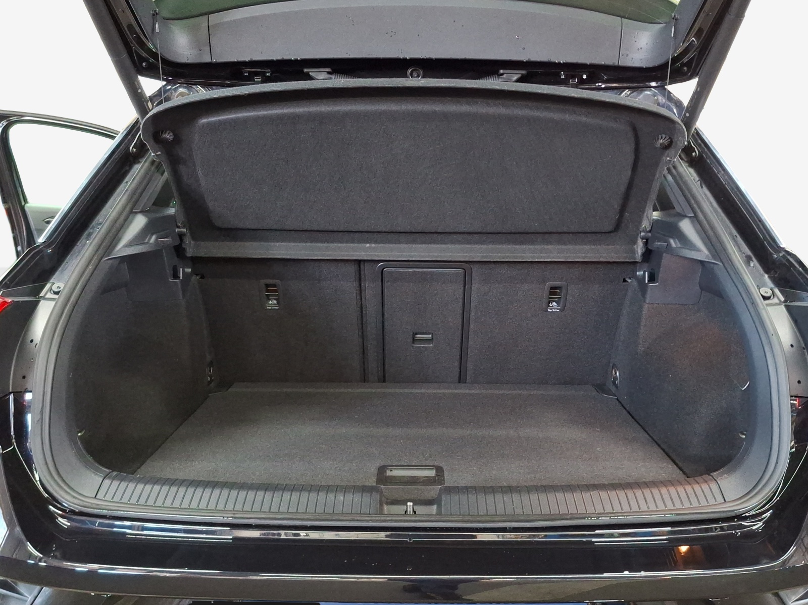 VW T-Roc 2.0 TSI R-Line DSG 4Motion-image-12