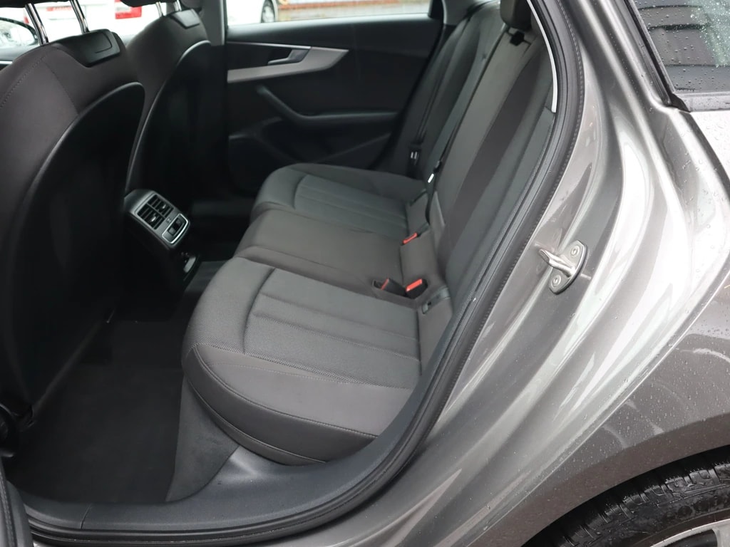 AUDI A4 Avant 40 TDI Attraction quattro S-tronic ** Head-Up Display ** GR.Navi ** PDC v+h ** ab MFK & Service **-image-12
