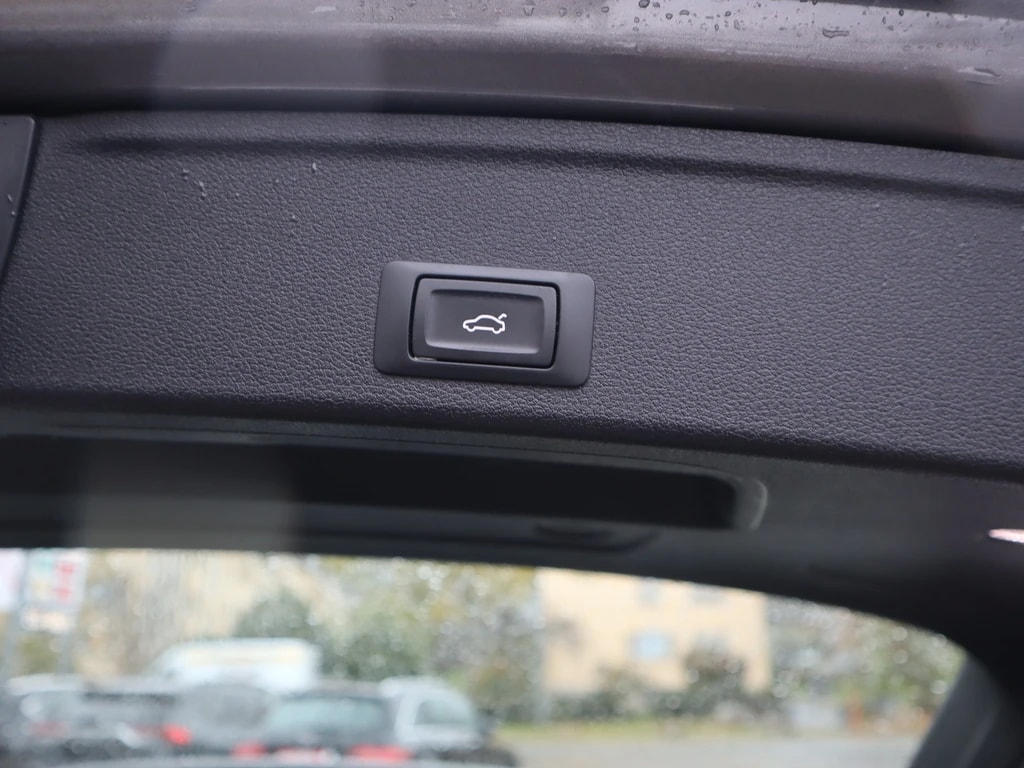 AUDI A4 Avant 40 TDI Attraction quattro S-tronic ** Head-Up Display ** GR.Navi ** PDC v+h ** ab MFK & Service **-image-7