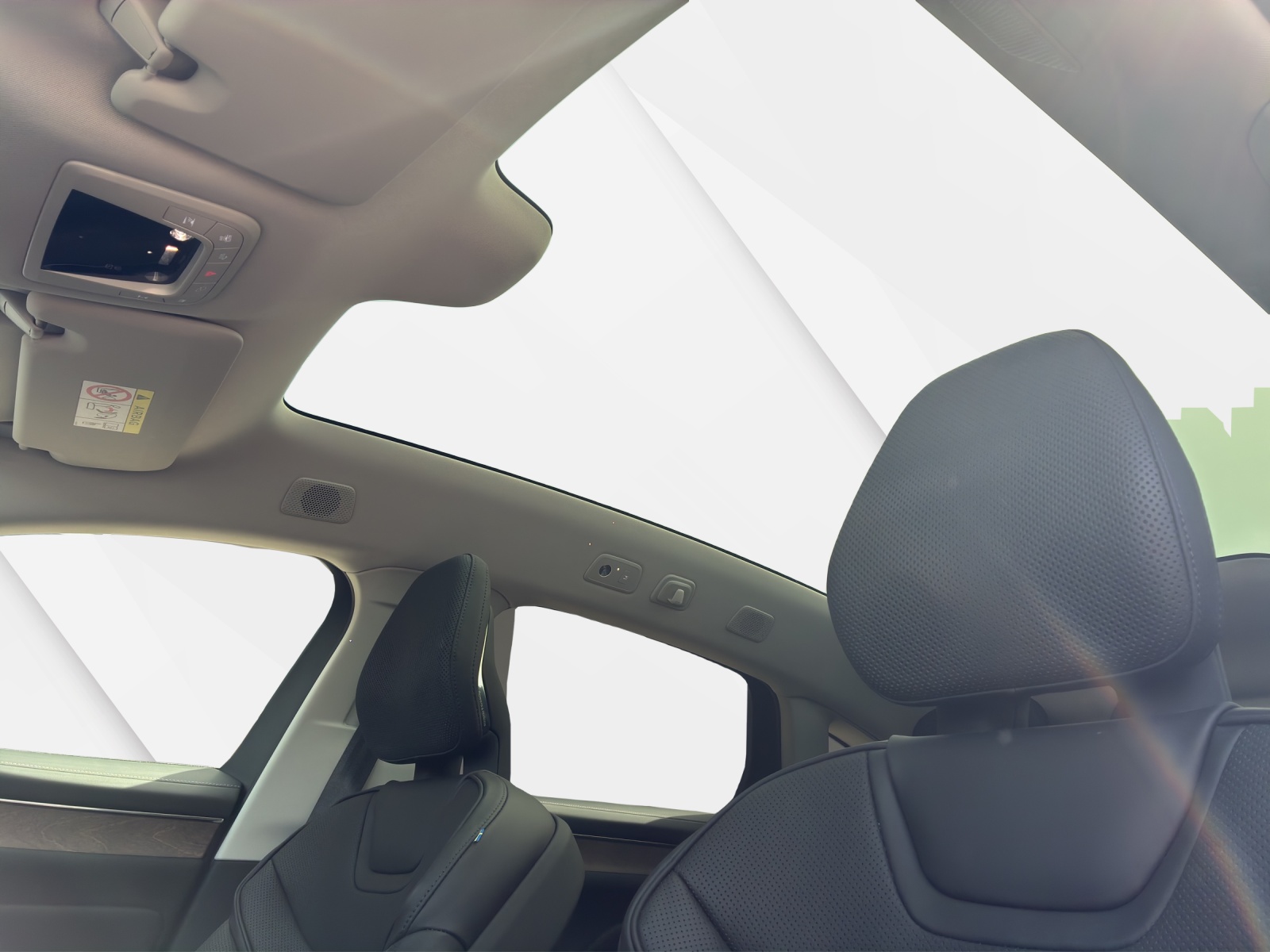 VOLVO ES90 Ultra-image-18
