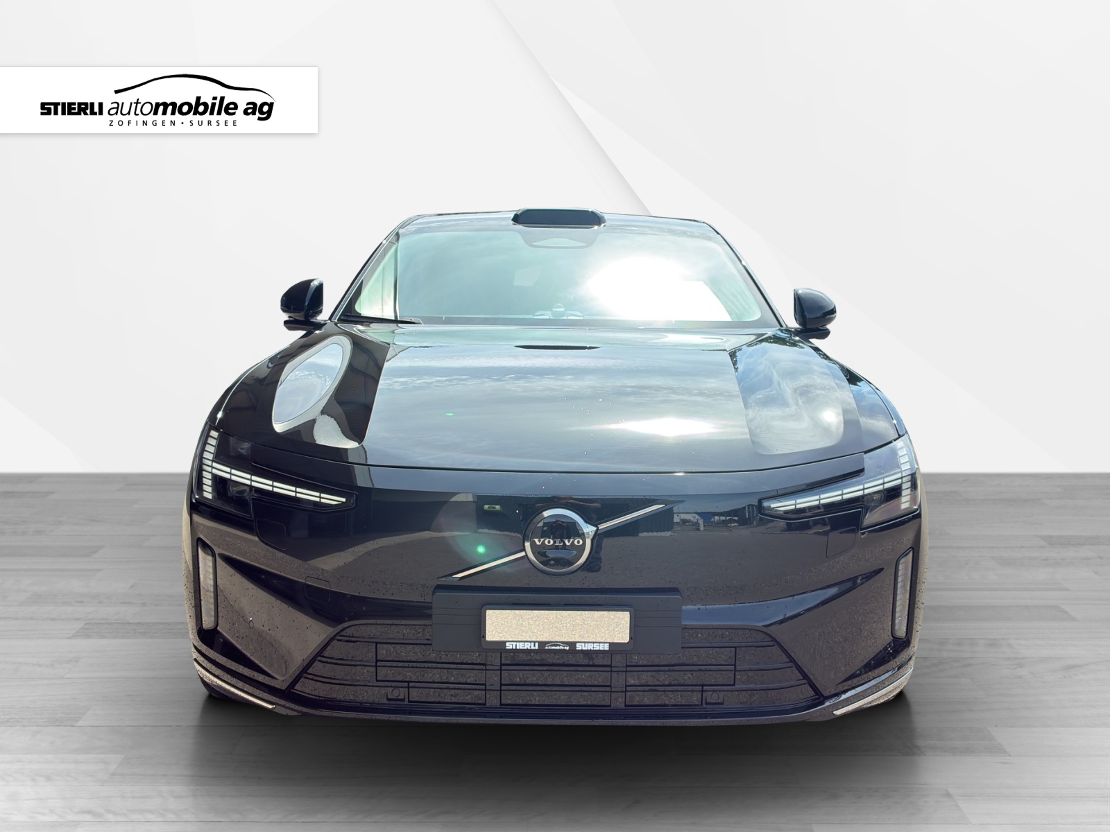 VOLVO ES90 Ultra-showroom-element-1