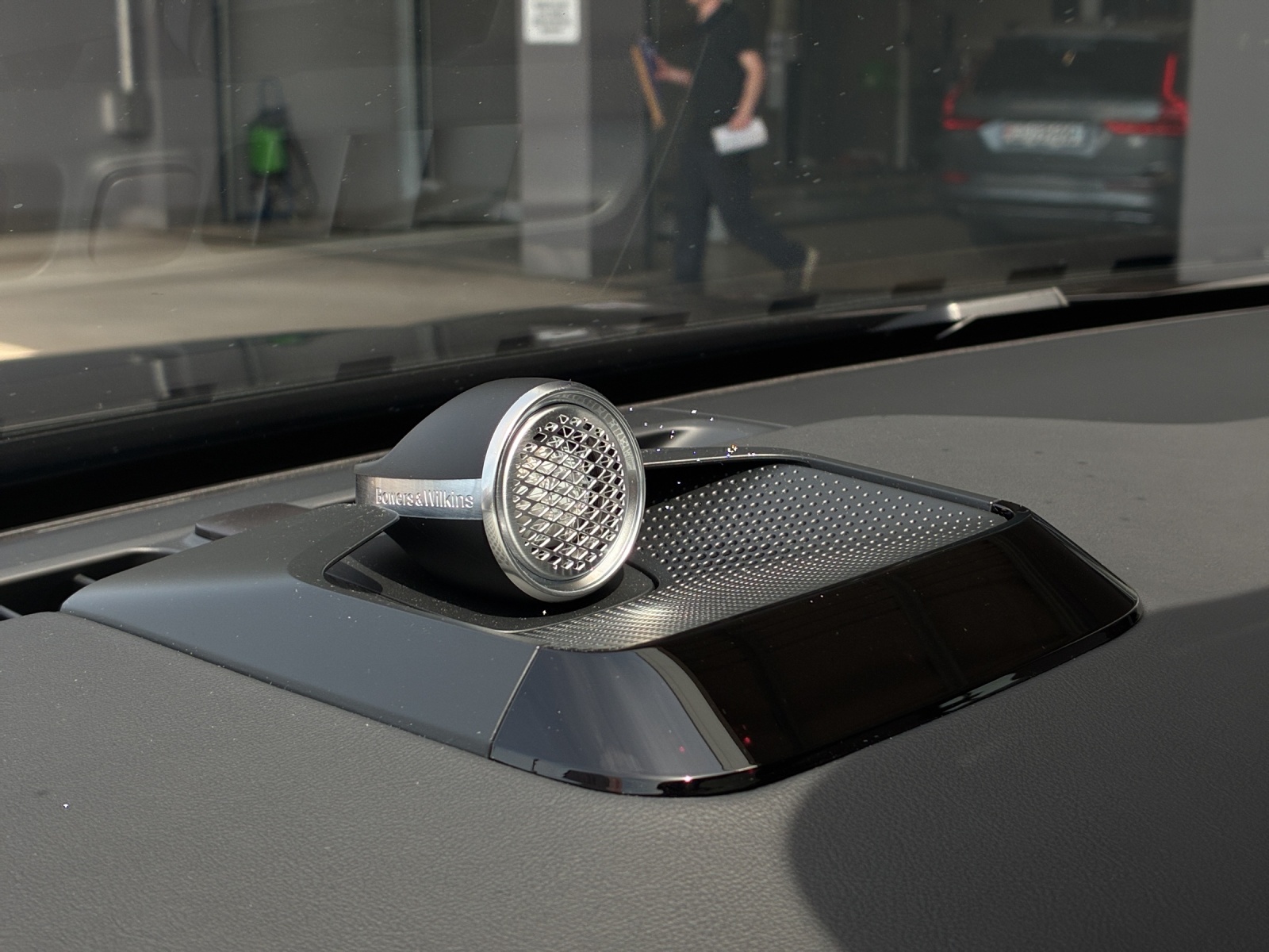 VOLVO ES90 Ultra-image-19