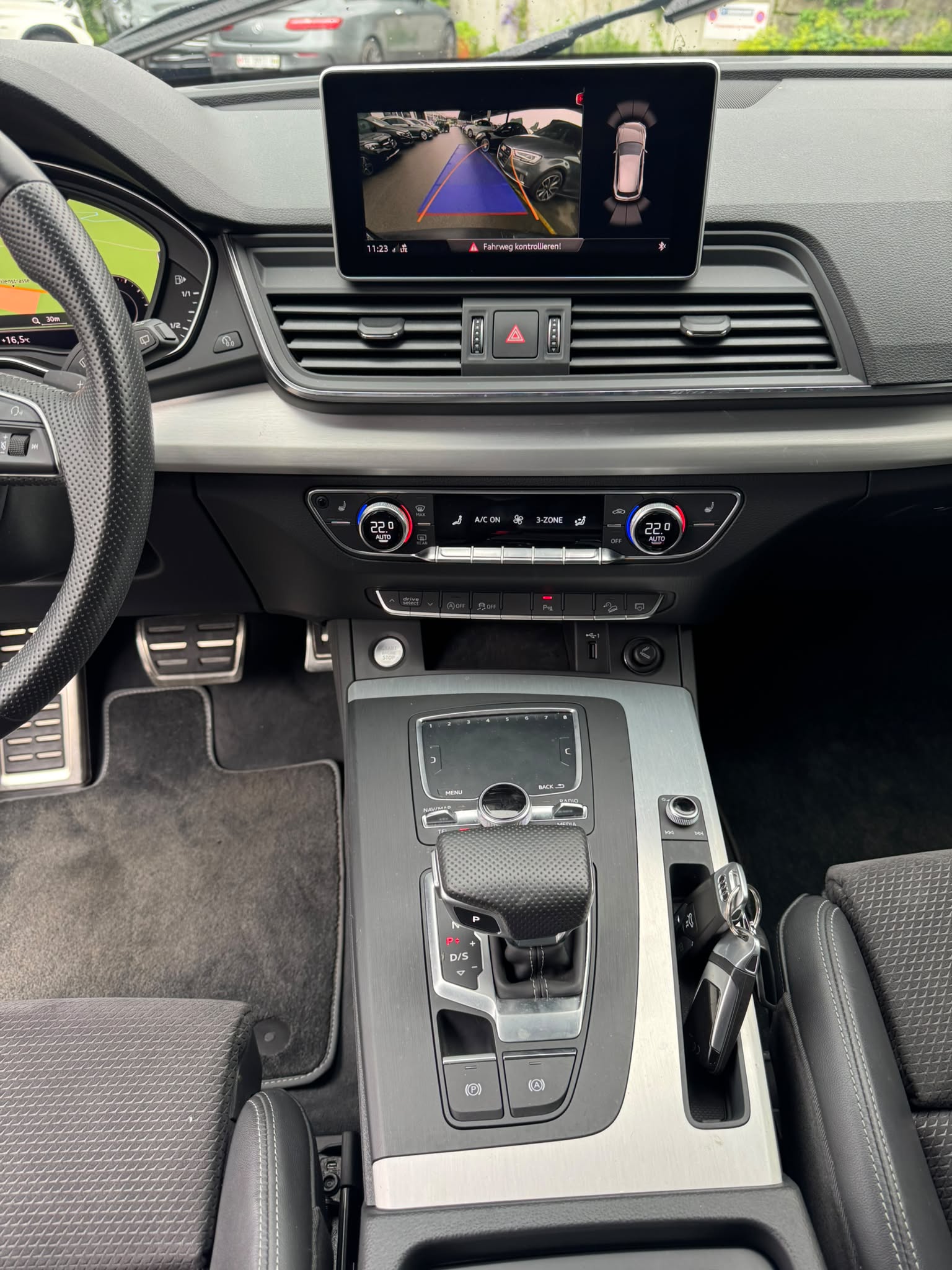 AUDI Q5 40 TDI sport quattro S-tronic-image-11
