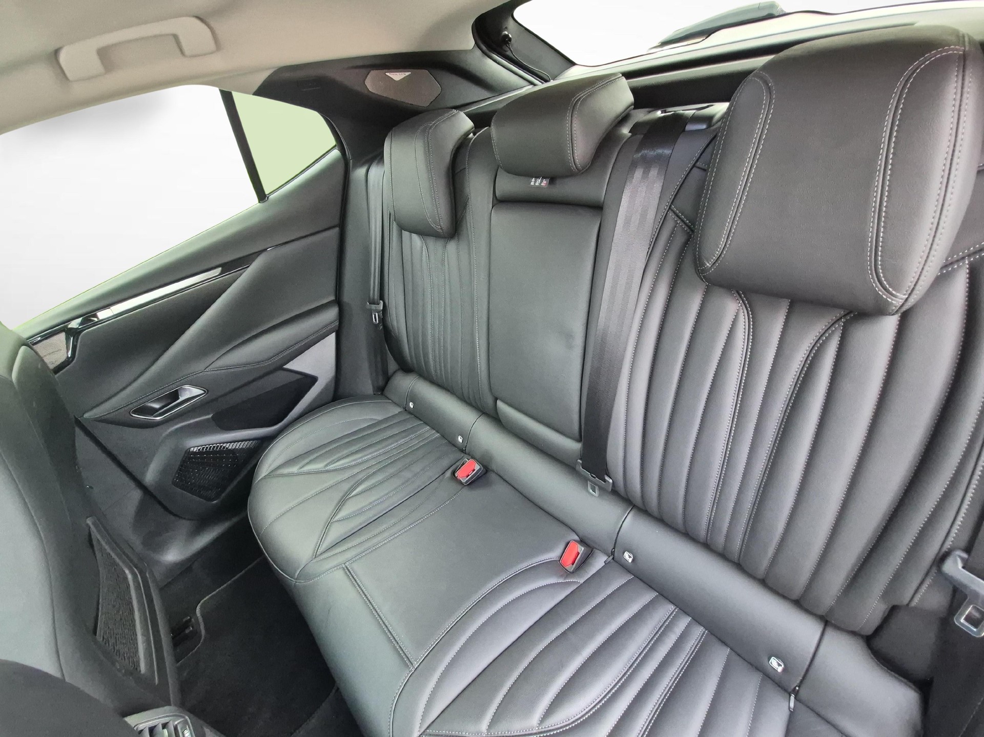 DS AUTOMOBILES 4 1.6 PureTech Rivoli-image-10