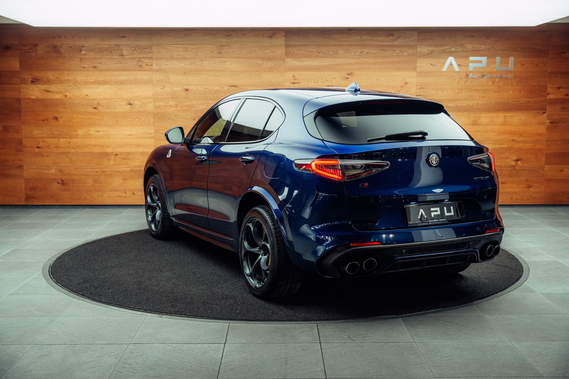 ALFA ROMEO Stelvio 2.9 V6 Quadrifoglio Q4 Automatic-showroom-element-2