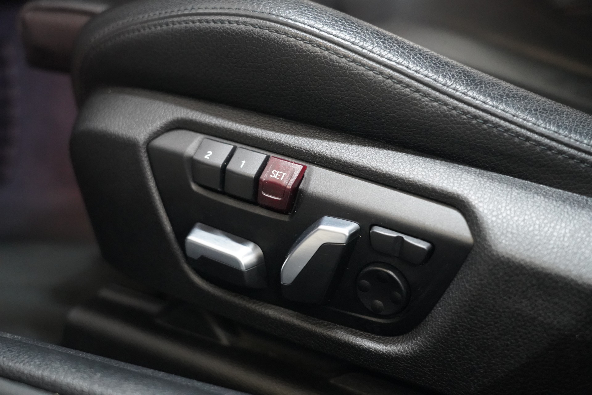 BMW 118i Steptronic-image-12