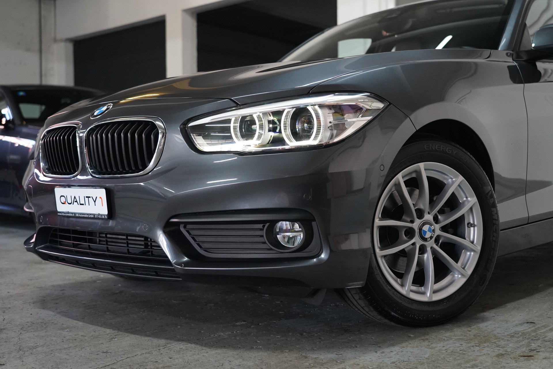 BMW 118i Steptronic-image-4