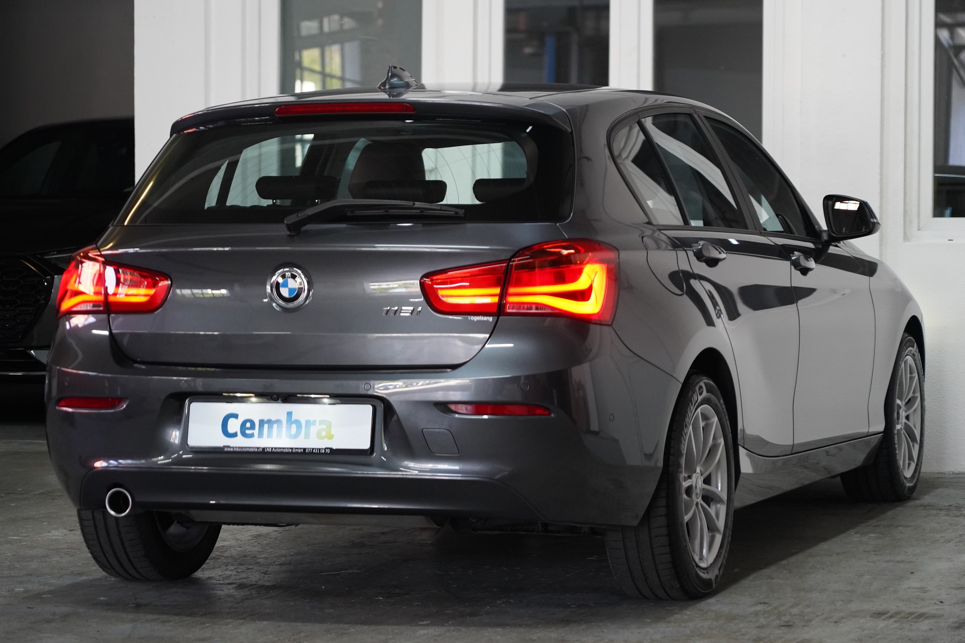 BMW 118i Steptronic-image-7
