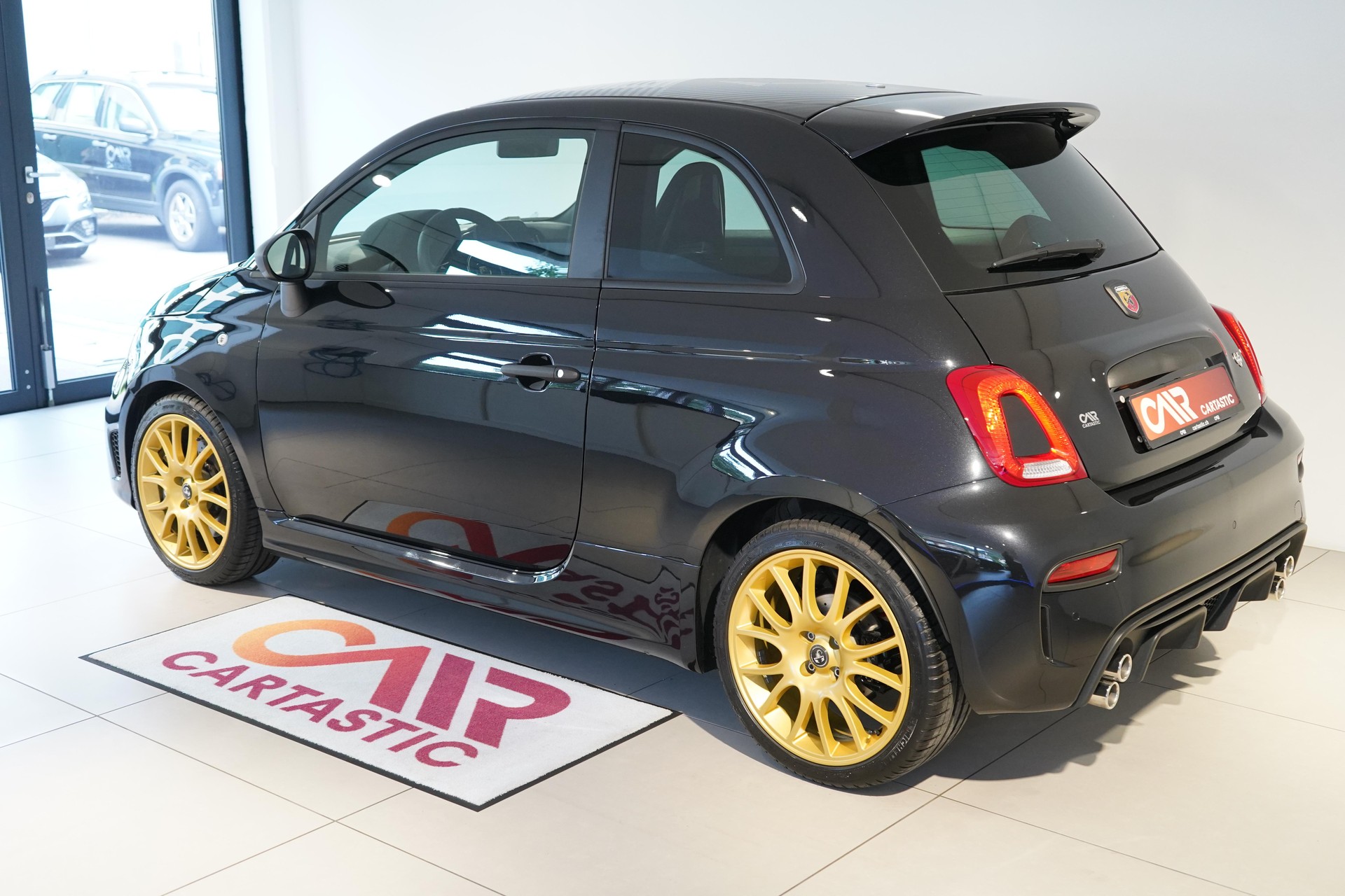 FIAT 695 Abarth 1.4 T-Jet 180 75 Anniversario-showroom-element-2