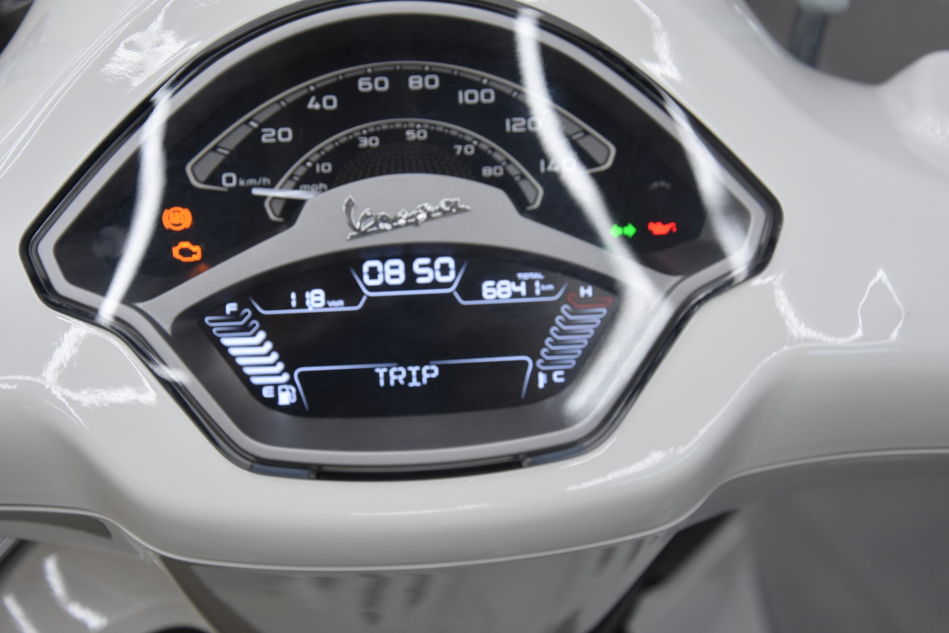 PIAGGIO Vespa 125 Primavera-image-6