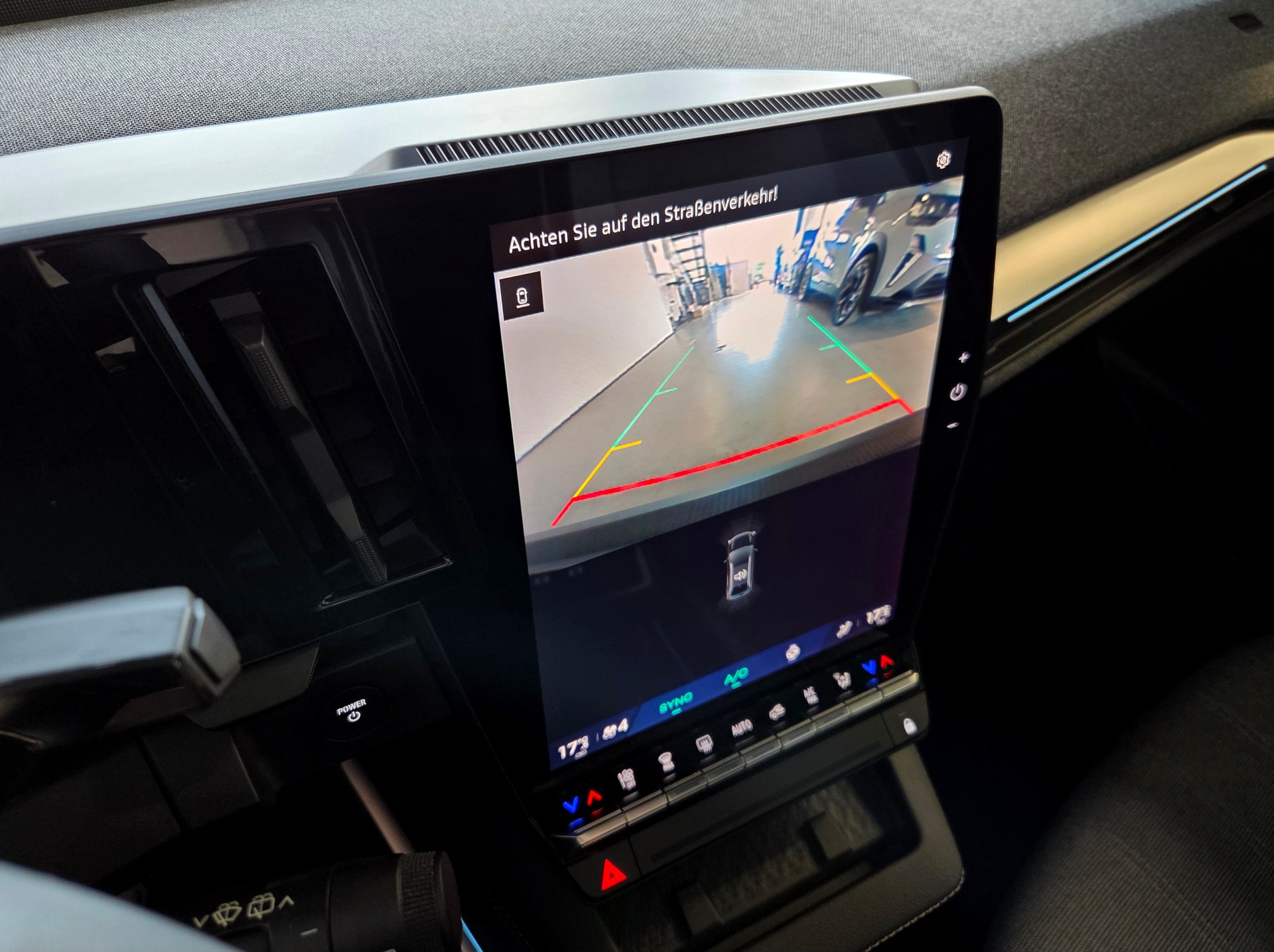 RENAULT Scénic E-Tech techno-image-5