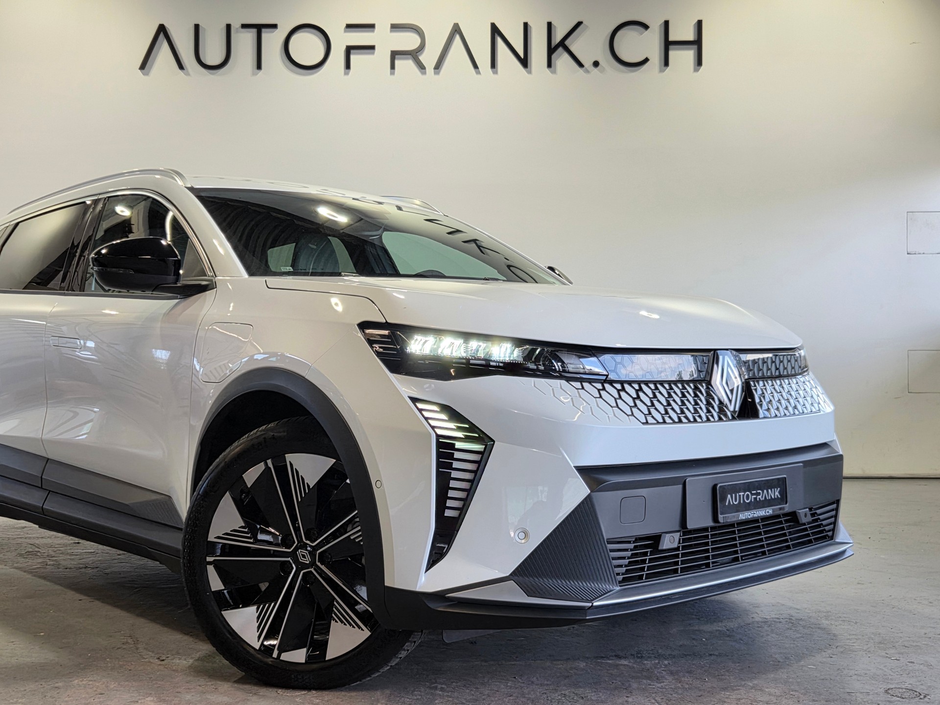 RENAULT Scénic E-Tech techno-image-10