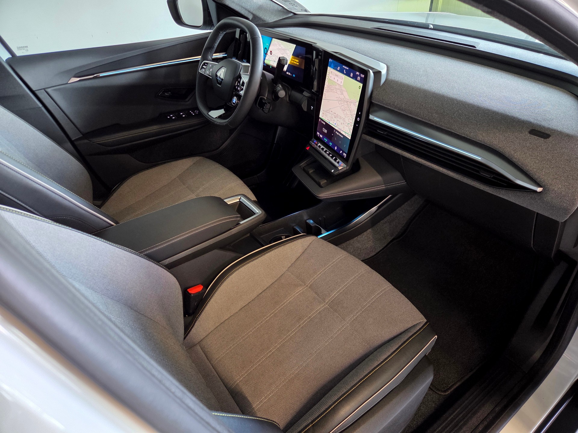 RENAULT Scénic E-Tech techno-image-8
