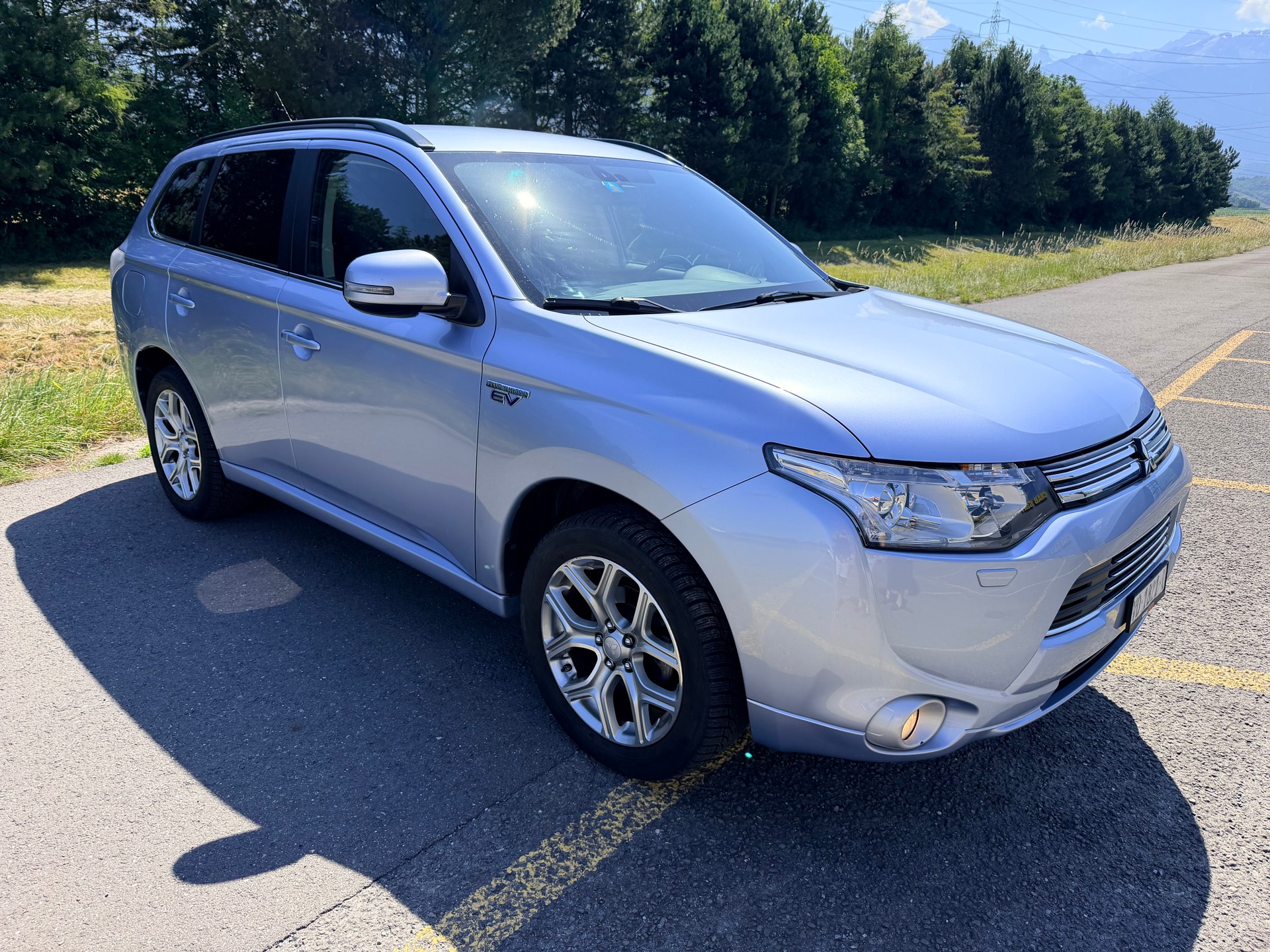 MITSUBISHI Outlander 2.0 PHEV Intense-image-3