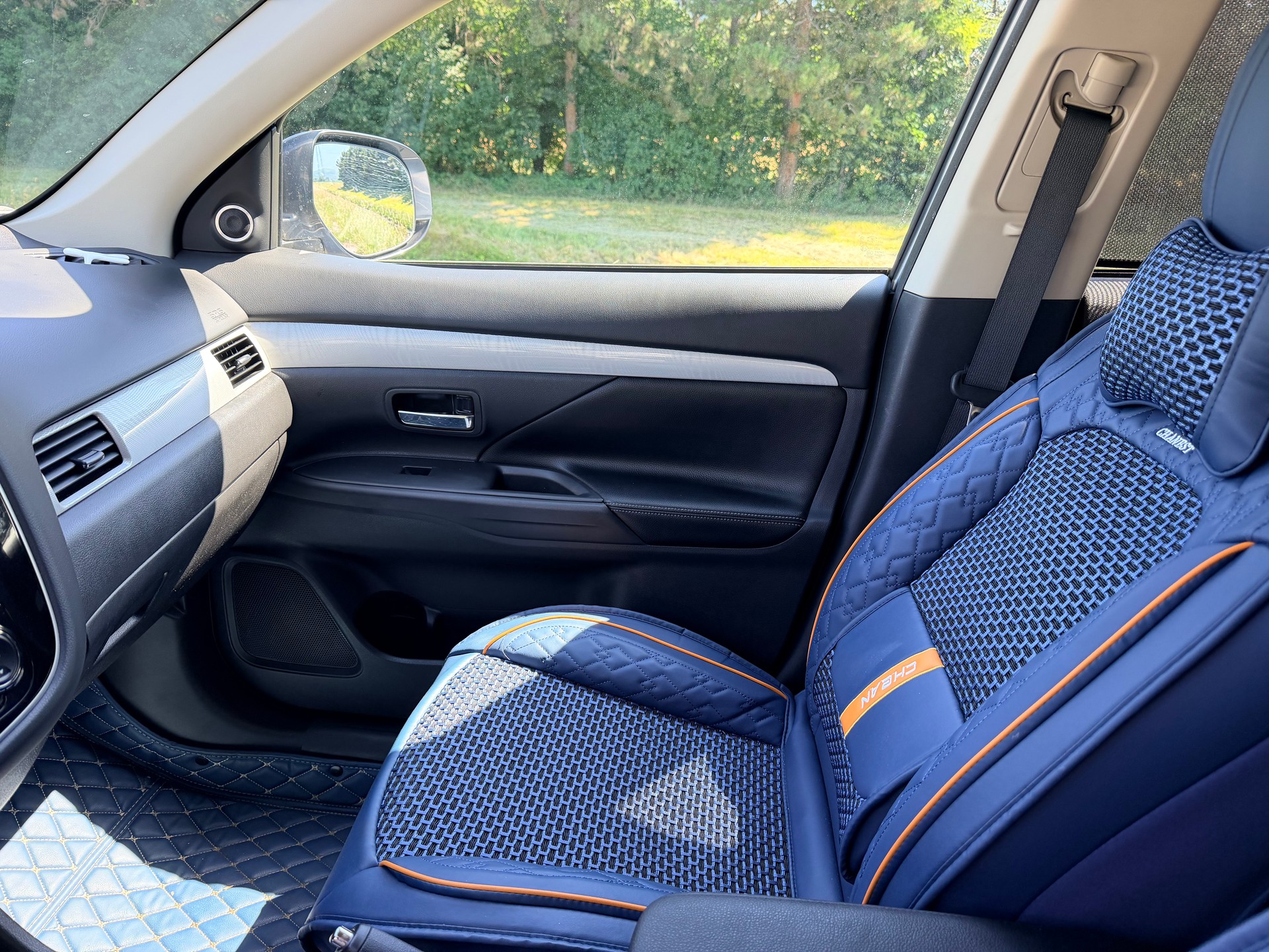 MITSUBISHI Outlander 2.0 PHEV Intense-image-10