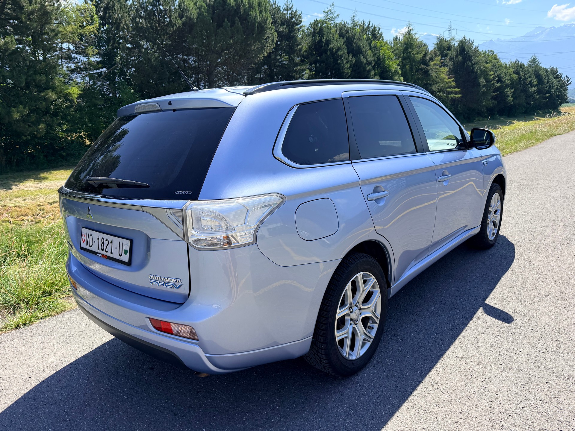 MITSUBISHI Outlander 2.0 PHEV Intense-image-5