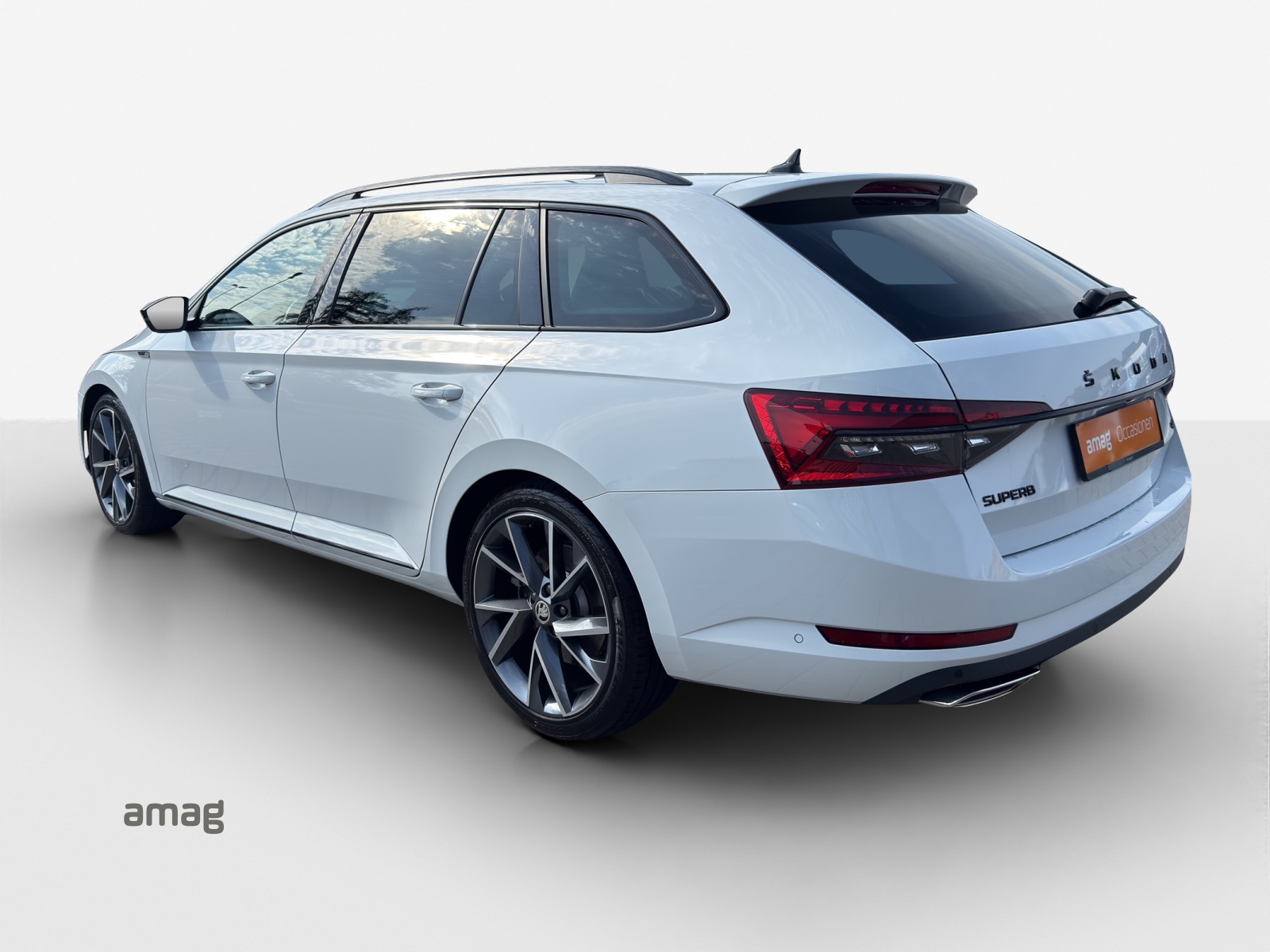 SKODA Superb Combi 2.0 TSI SportLine 4x4 DSG-showroom-element-2